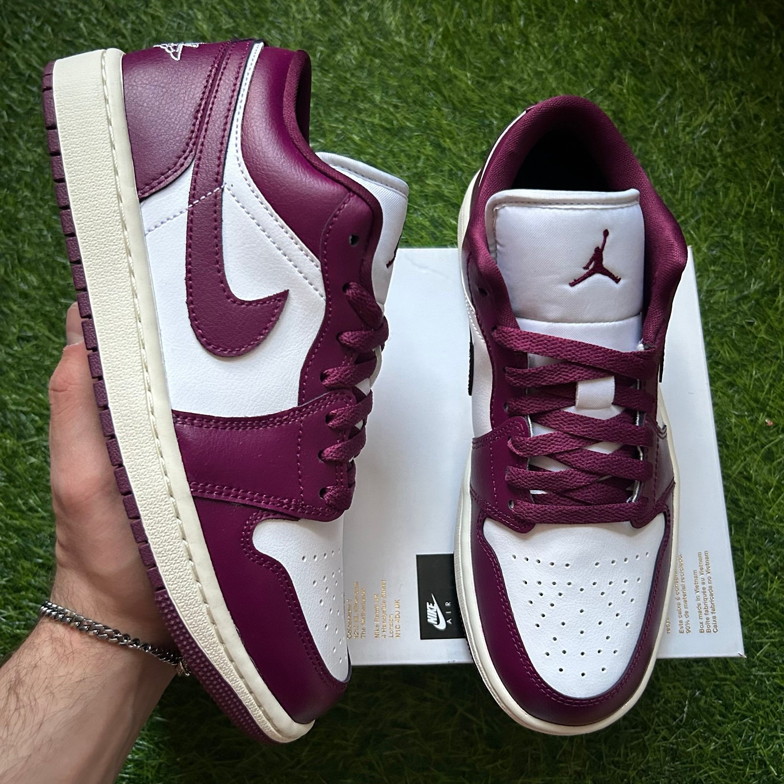 NEW Jordan 1 Low White Bordeaux Women’s Size 9