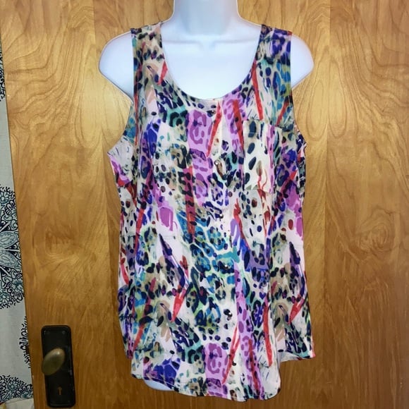 ISLE by Melis Kozan Leopard Watercolor Top Size Small NWT
