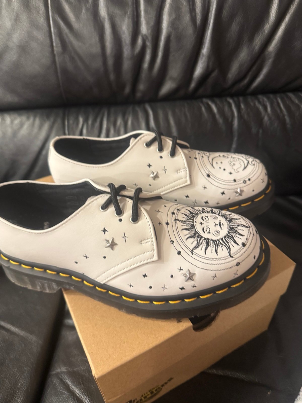 Dr. Martens 1461 Cosmic Embroidered Leather Oxford Womens Size 6 BRAND NEW
