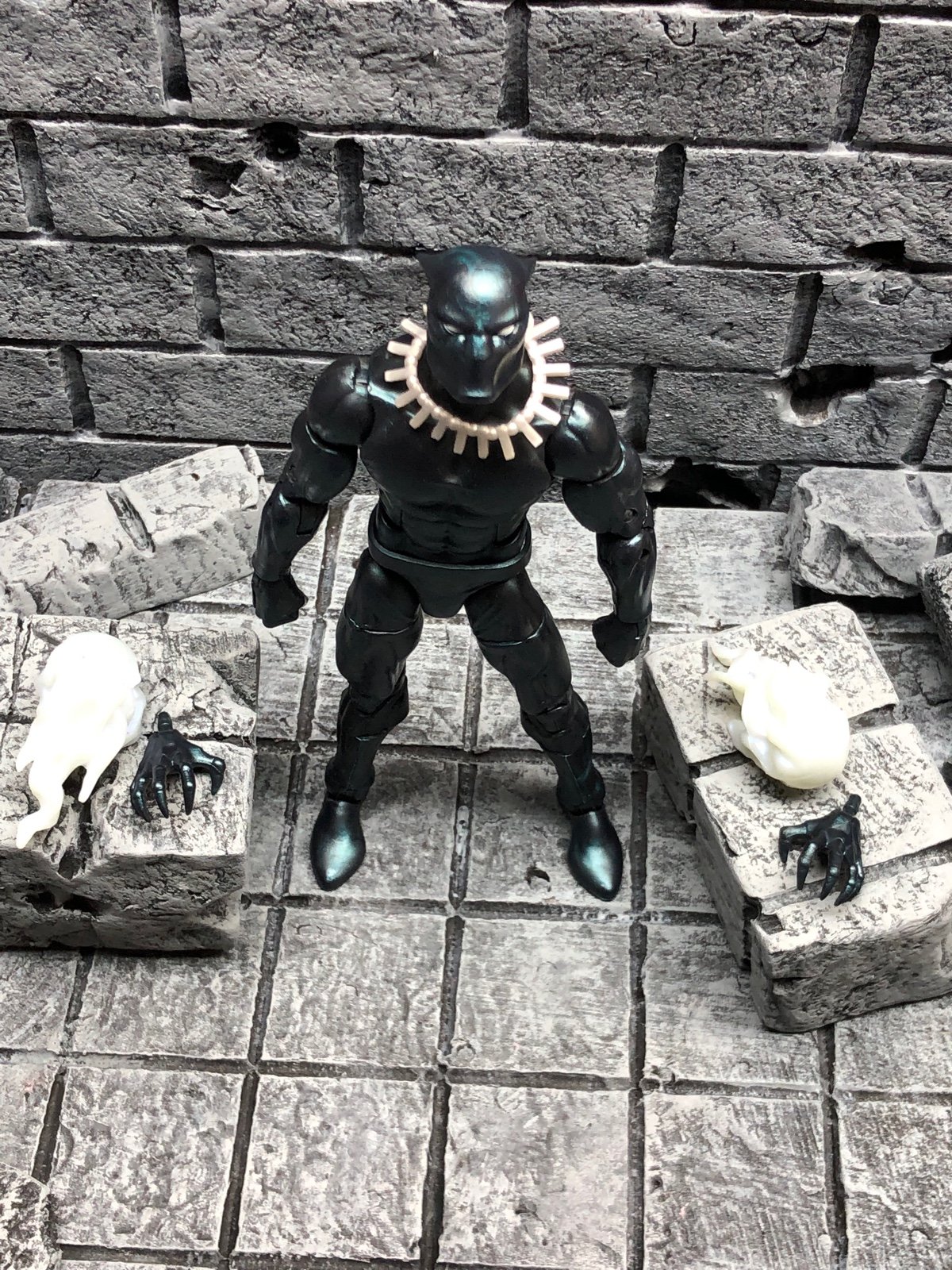 Marvel legends Hasbro Retro black panther 6” Action figure. If it’s not in the p
