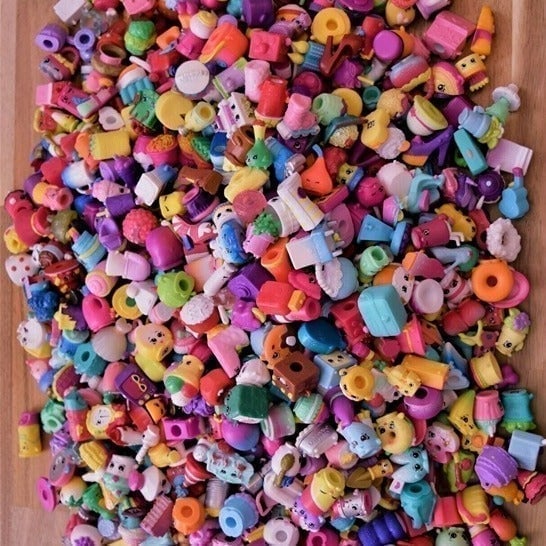 (50) Shopkins Lot with mixed selections from Seasons 1,2,3,4,5,6,7 and 8,9,10 !