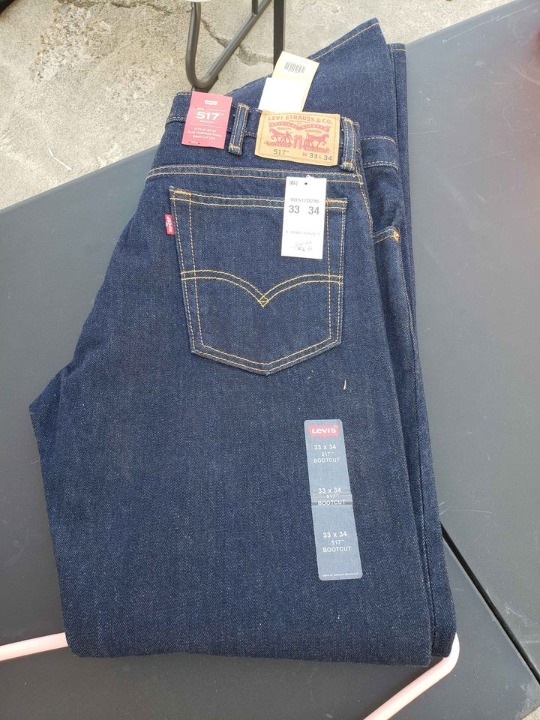 517 Levi's 33 x 34 BRAND NEW