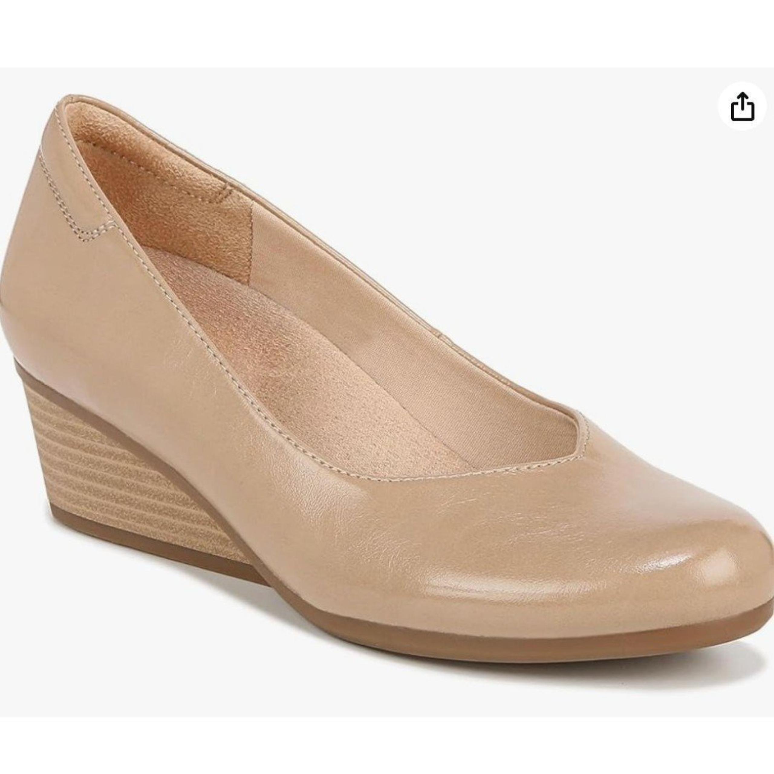 Dr. Scholl's Be Ready Wedge Pumps Women Sz 7M Nude Comfort Cushioned Everyday