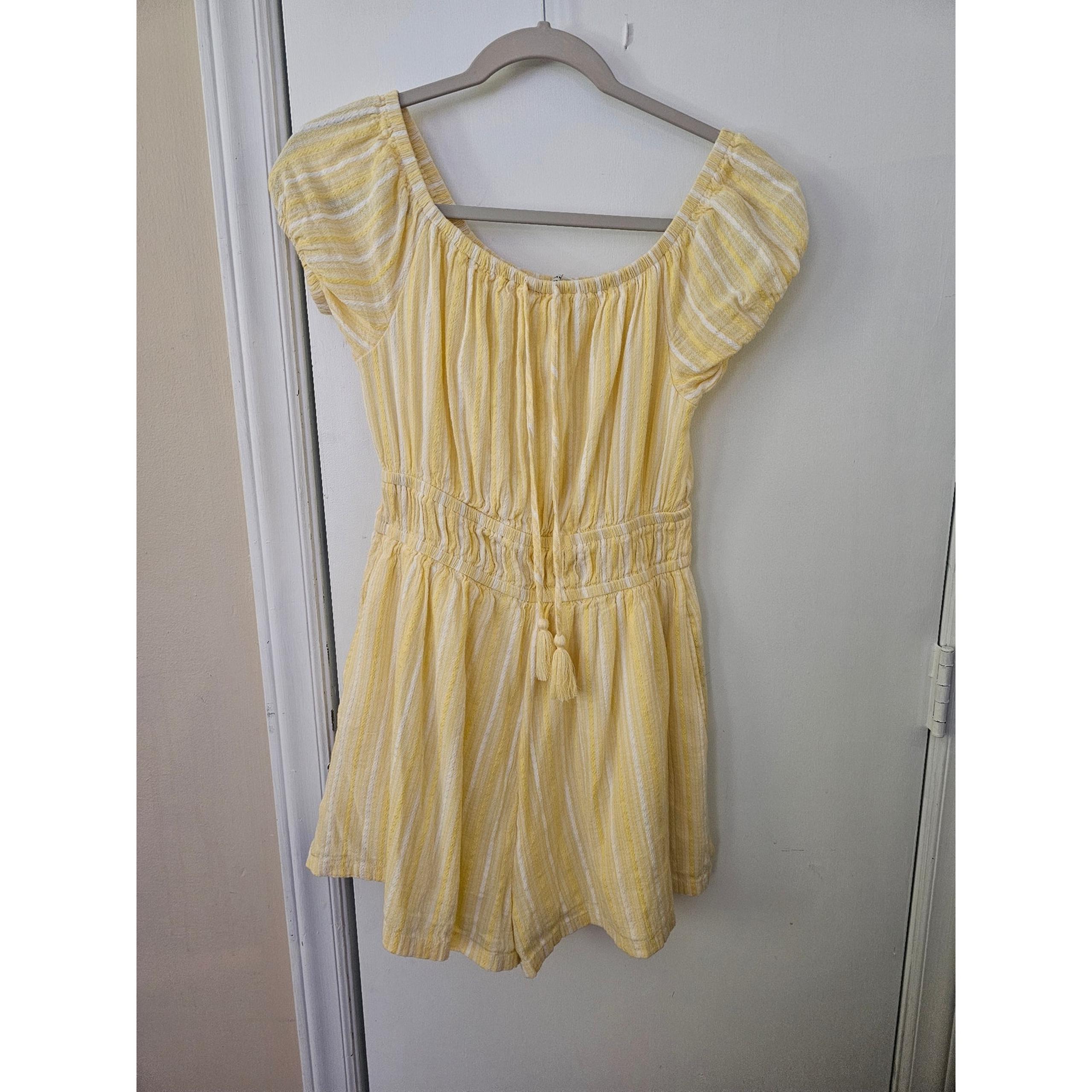 NwoT American Eagle AE Striped Puff Sleeve Romper Size Small Girly Feminine