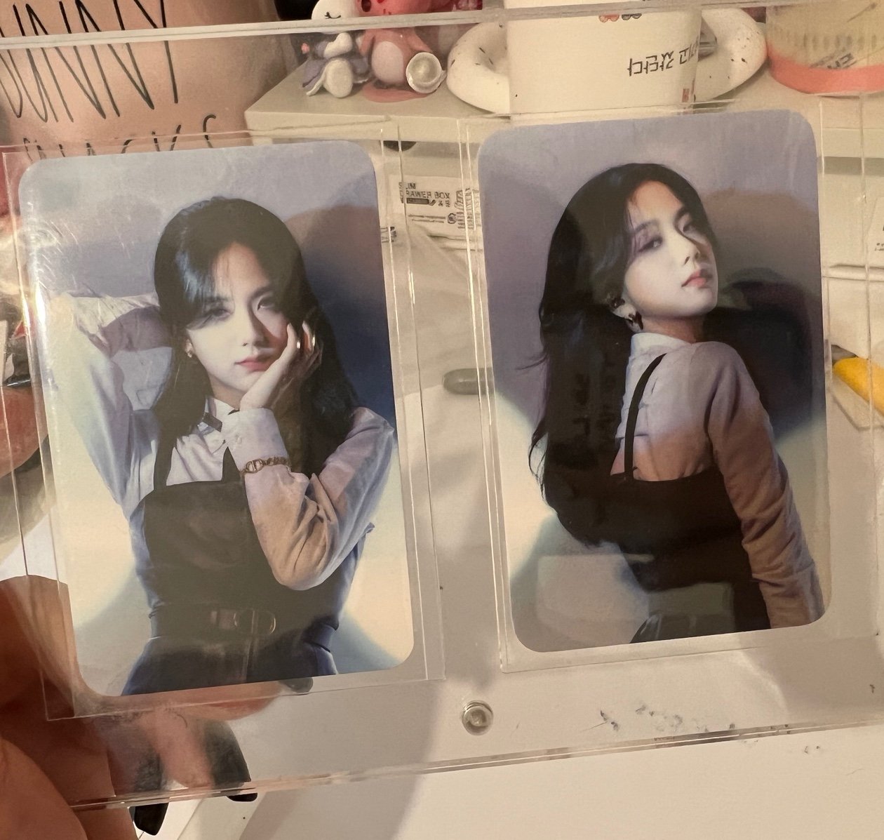 Jisoo photocards