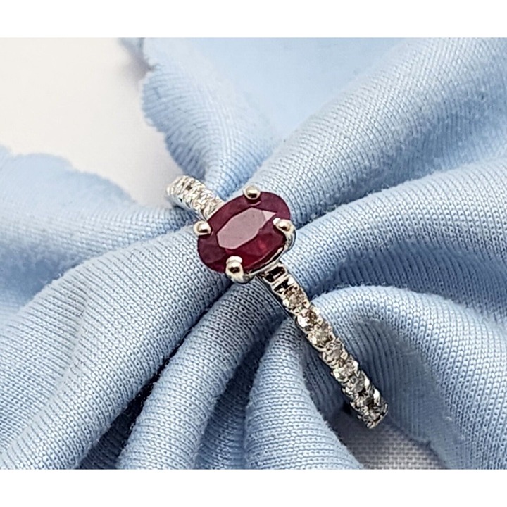 Beautiful 14K Karat Solid White Gold Designer Oval Ruby & Diamond Ring - Size 7