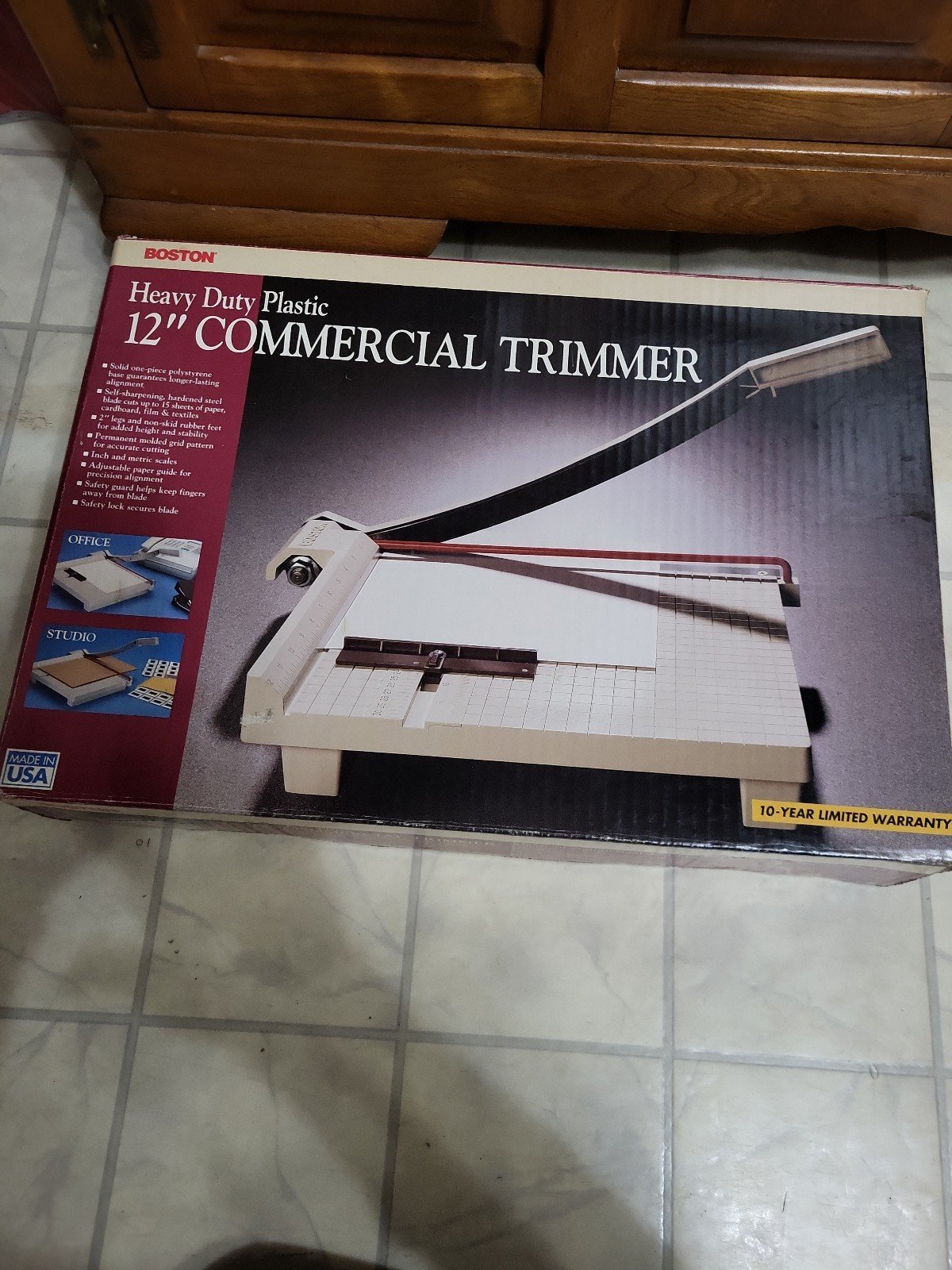 Boston Heavy Duty Plastic 12 Commercial Trimmer