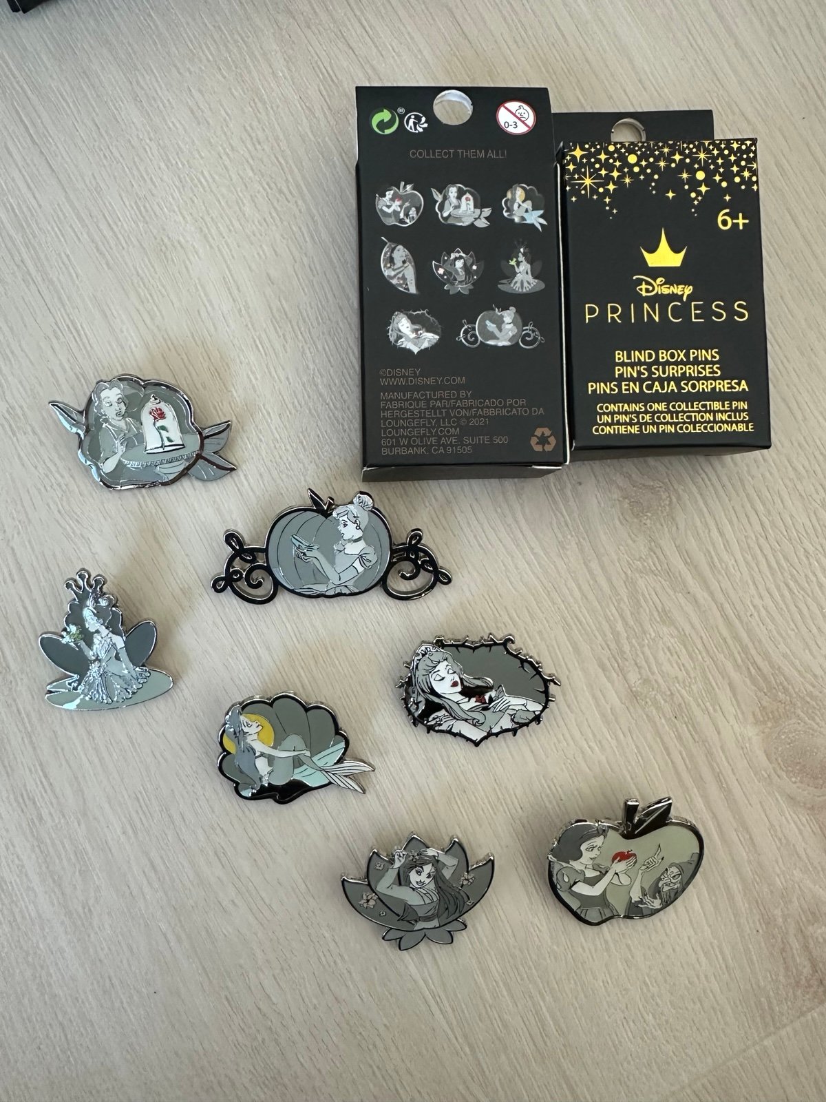 Loungefly Disney Loungefly Disney Prin Grayscale Moments Blink Box Pins