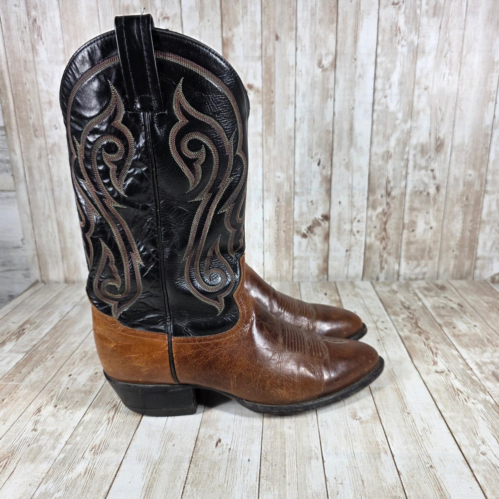Tony Lama Western Cowboy Boots Two Tone Leather Stitching Detail 10 D