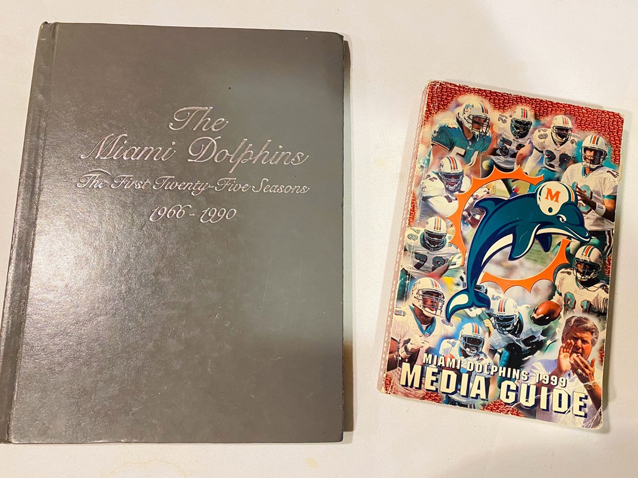 Miami Dolphins Media Guide Yearbook 1999