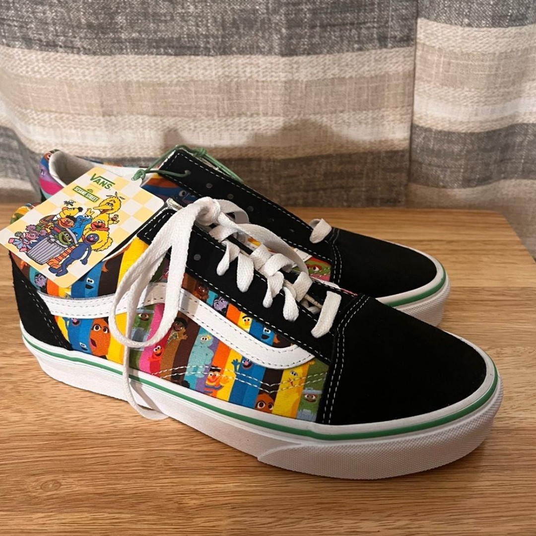 Vans X Sesame Street Black Old Skool Sneakers Size 6.5