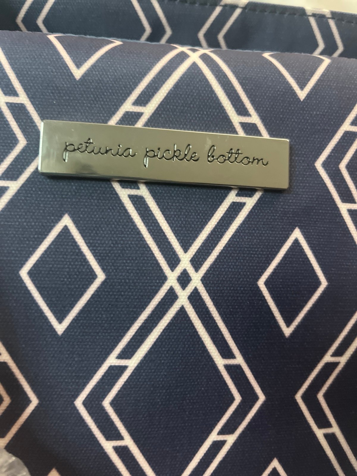 Petunia pickle bottom