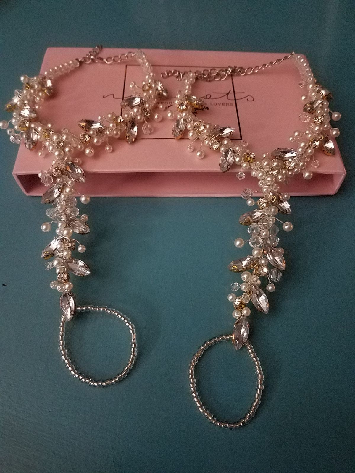 Feet accessories