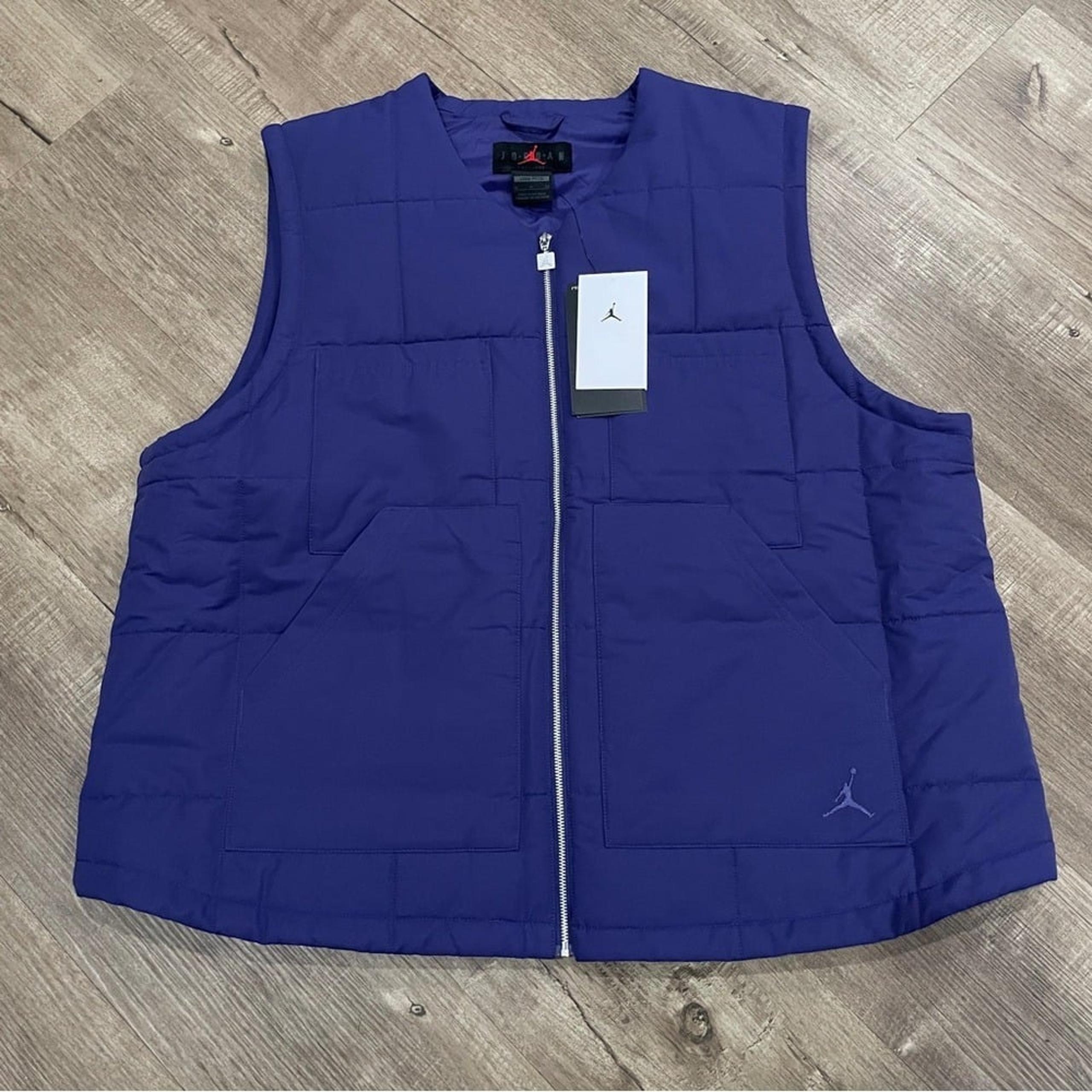 NEW Nike Jordan Women's Size XL Purple Insulated Loose Fit Gilet Vest