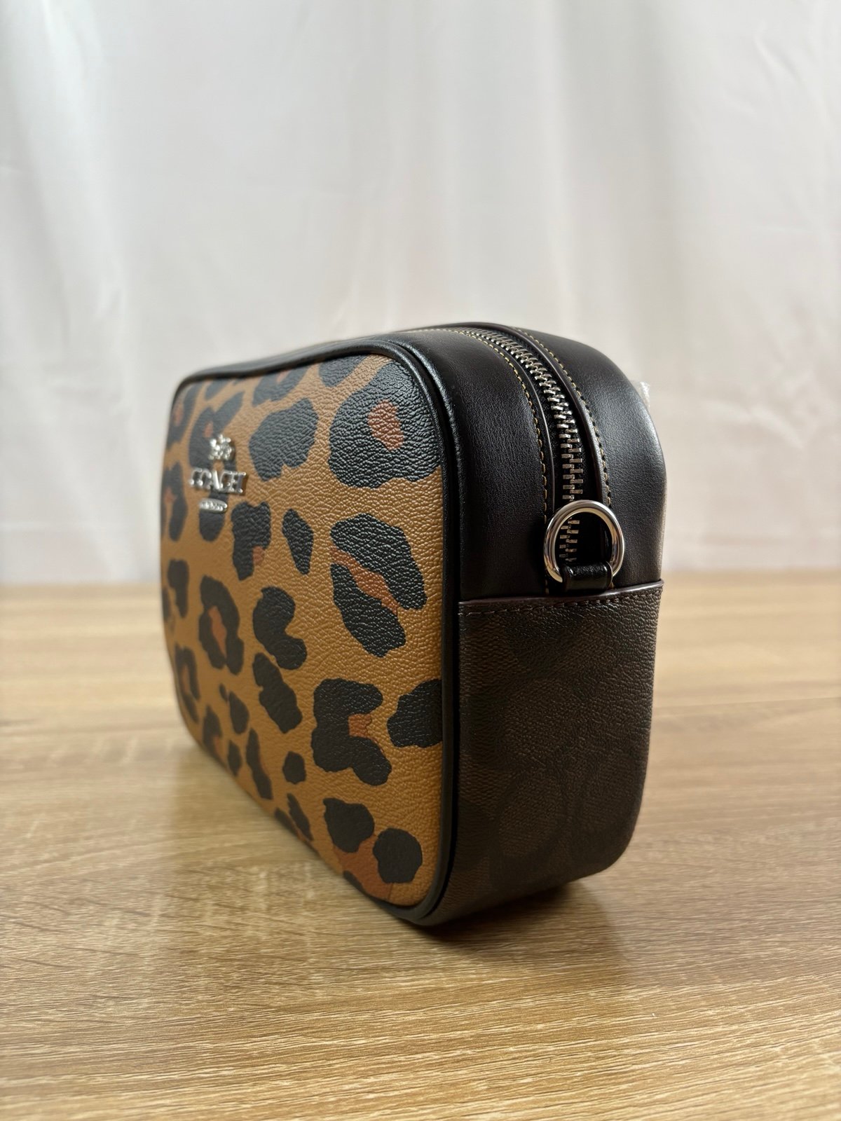 Coach Signature Canvas & Leopard Jamie Camera Bag (Light Saddle)-NWT (CC759)