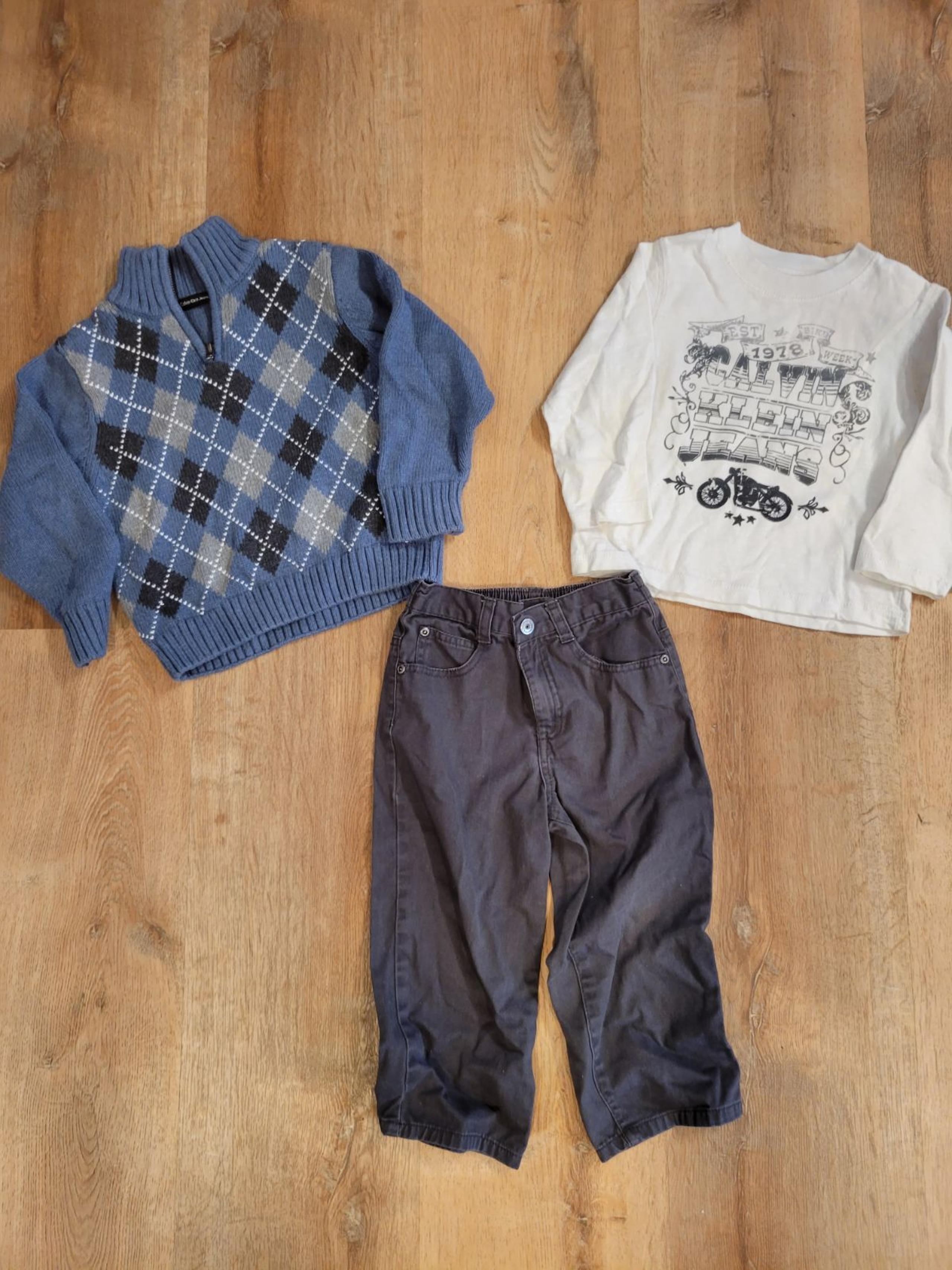 Calvin Klein 3 piece Outfit boys size 3T