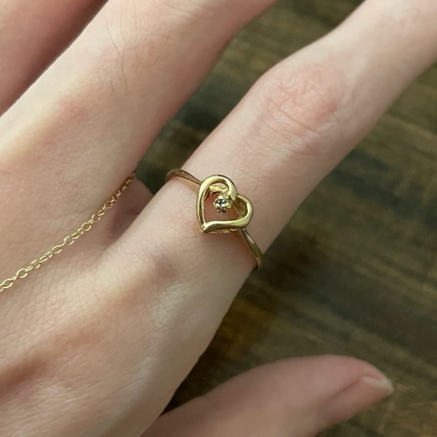 Vintage solid gold mined diamond heart cutout dainty promise engagement ring 6