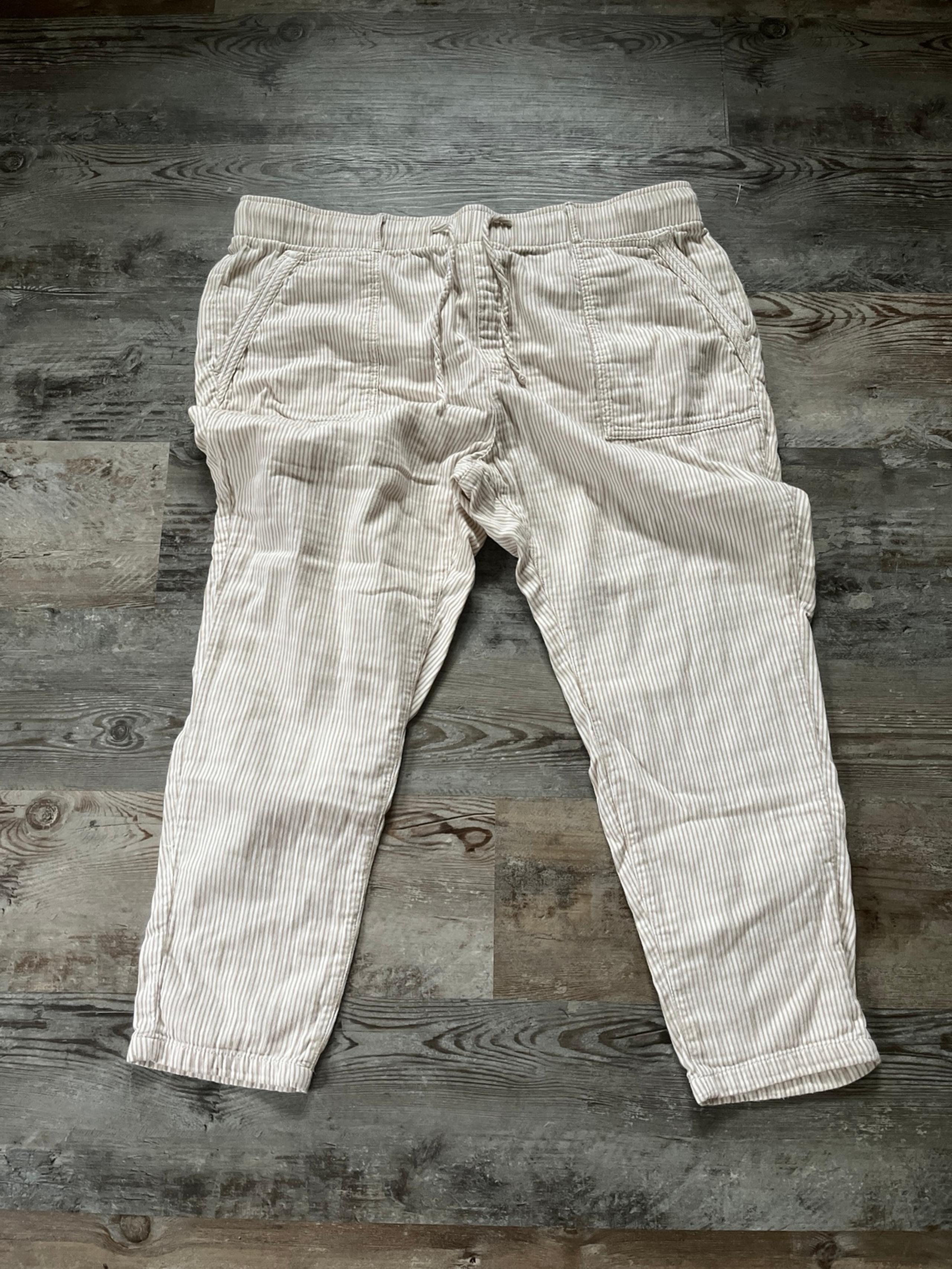 Old navy pin stripped pants