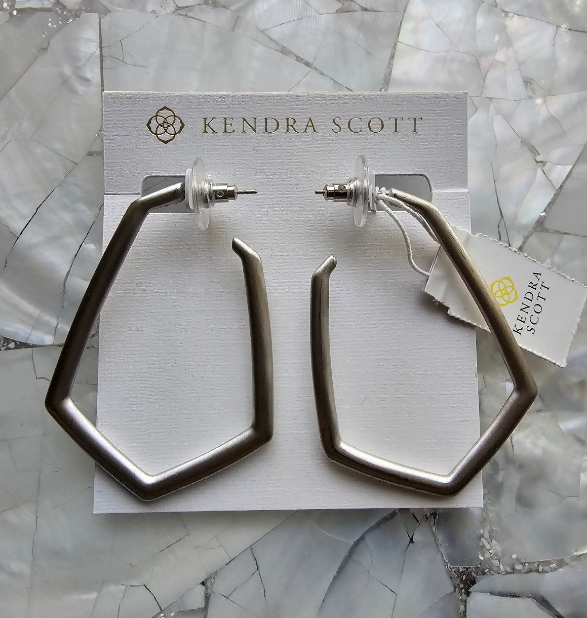 KENDRA SCOTT ANGULAR SILVER HOOP EARRINGS RHODIUM
