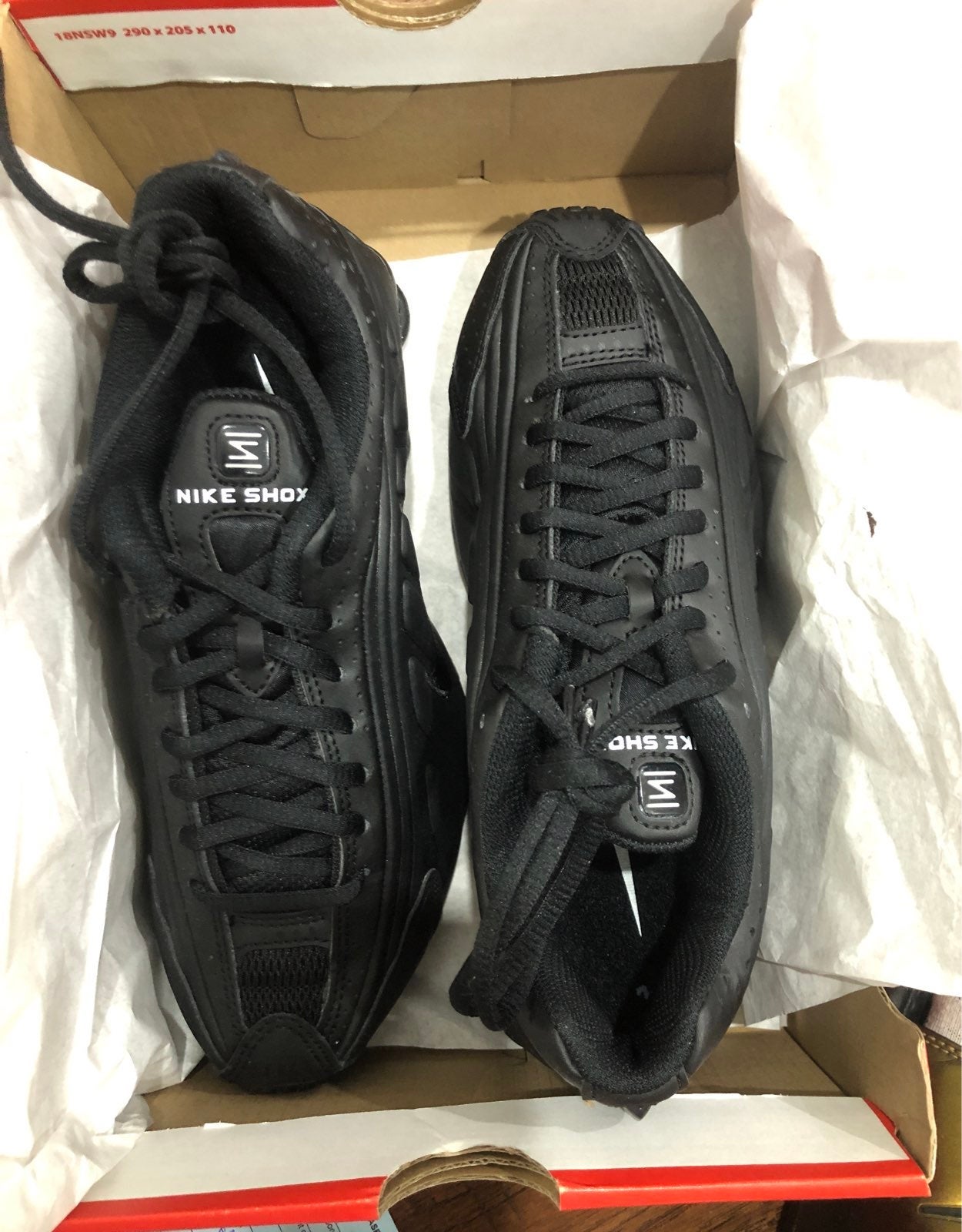 Nike shox r4 grade school size 5y