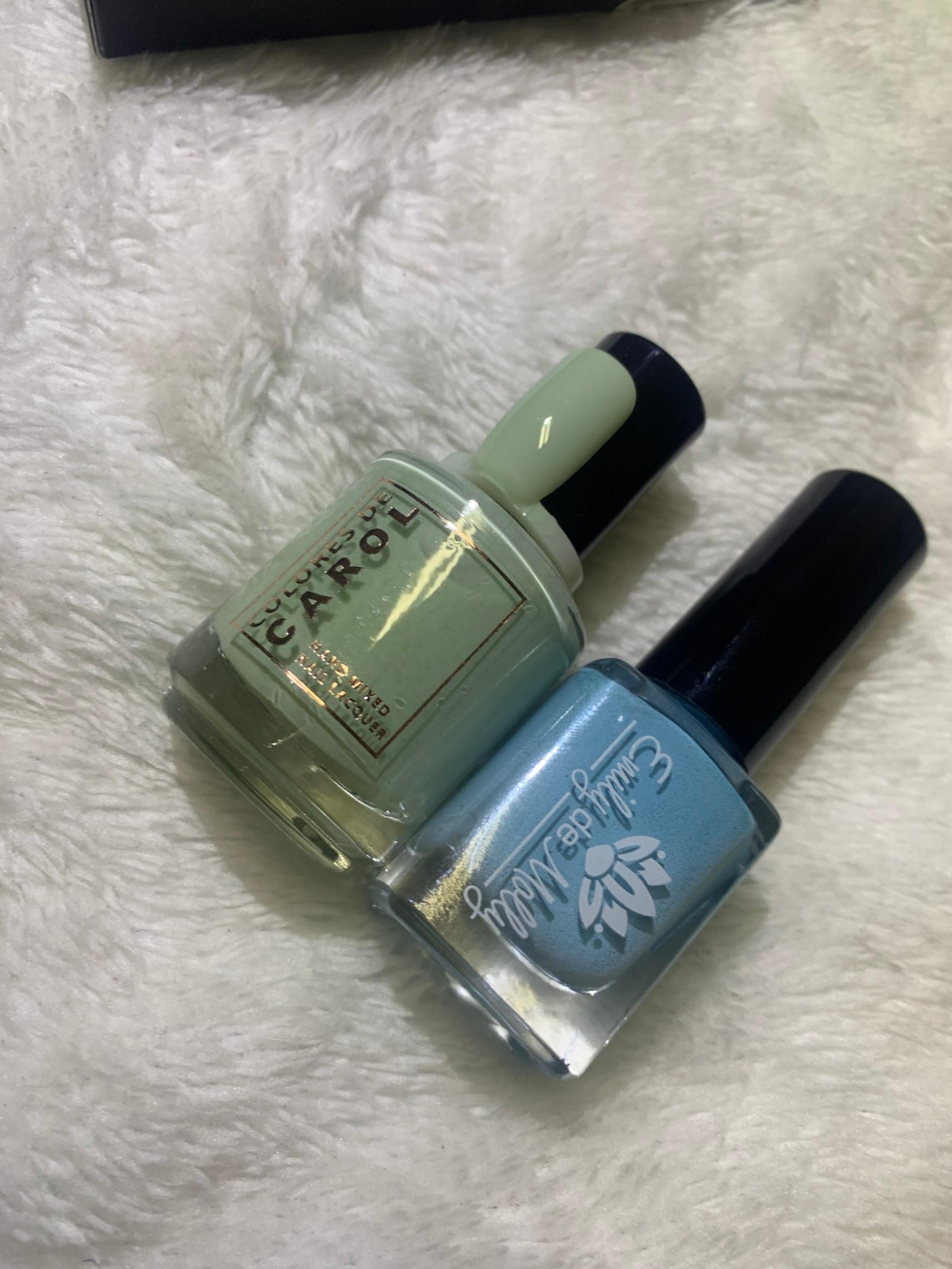 2 Indie Nail Polish cream lot Colores de Carol & Emily de Molly