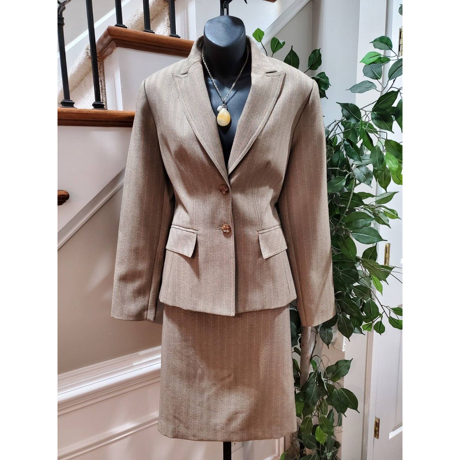 Giorgio Sant'Angelo Women Brown Single Breasted Blazer & Skirt 2 Pc's Suit 8
