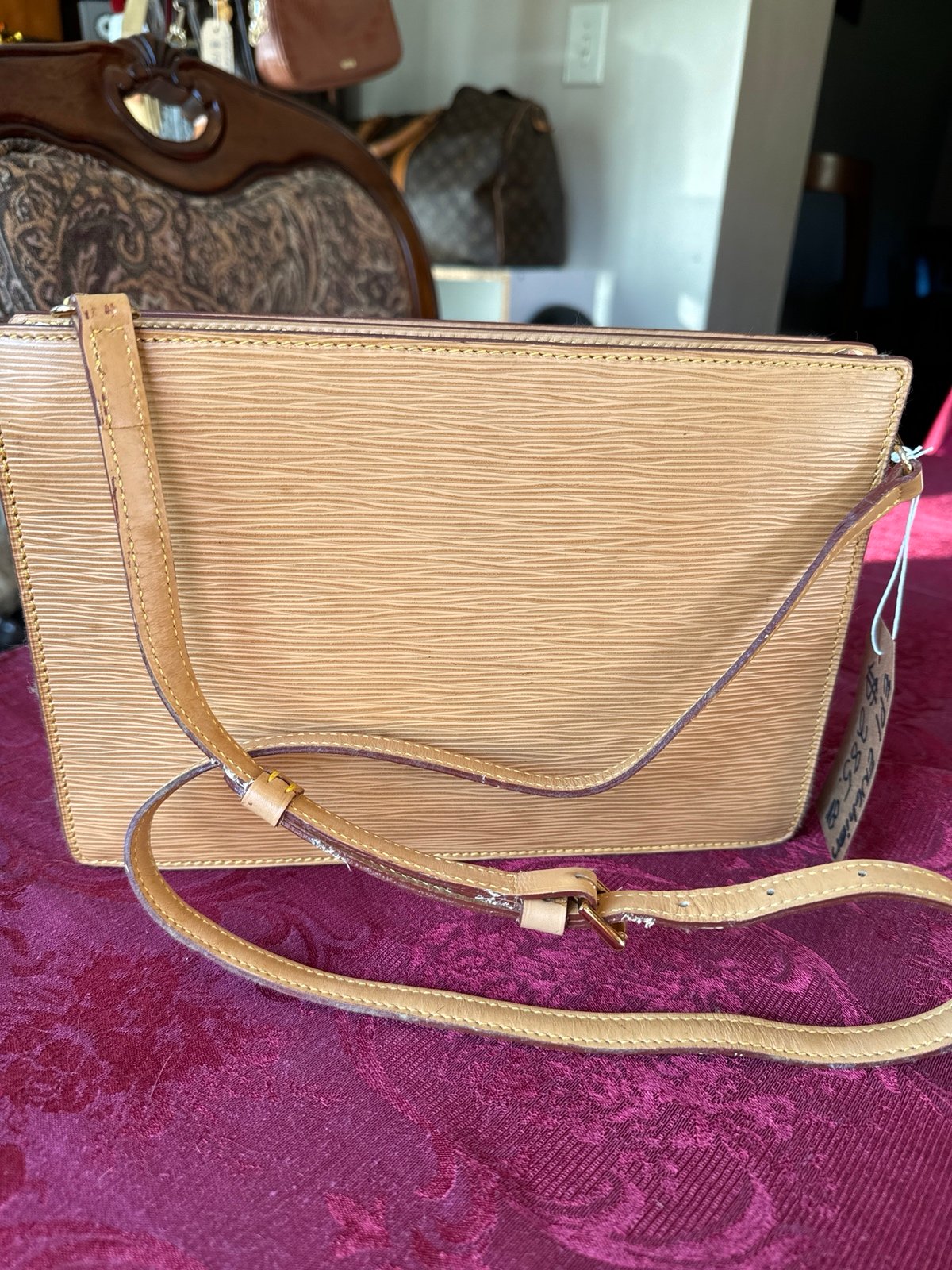 Louis Vuitton Louise Electric Epi PM Black Clutch