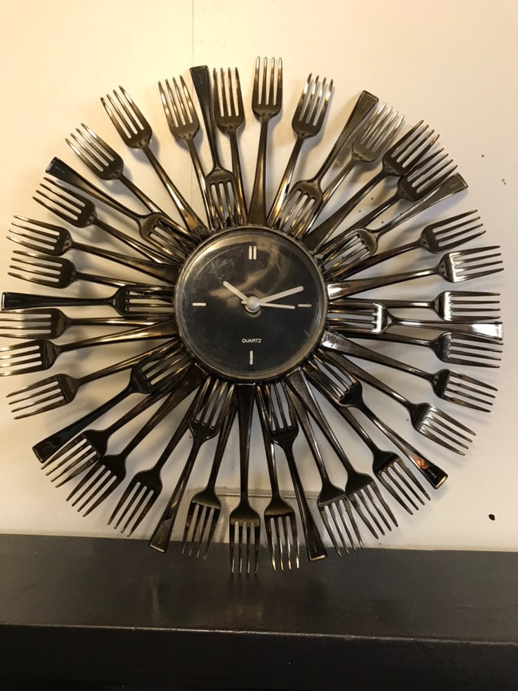 Kitchen clock