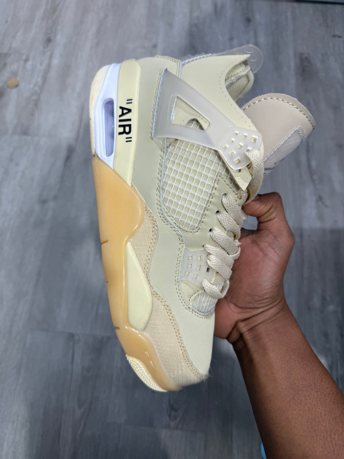 JORDAN 4 RETRO