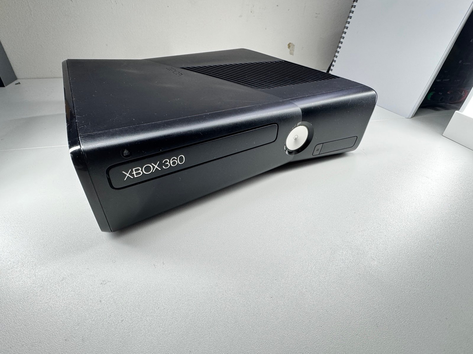 ORIGINAL Xbox 360 Slim w/wired Controller, AV Cable & Adapter TESTED WORKING