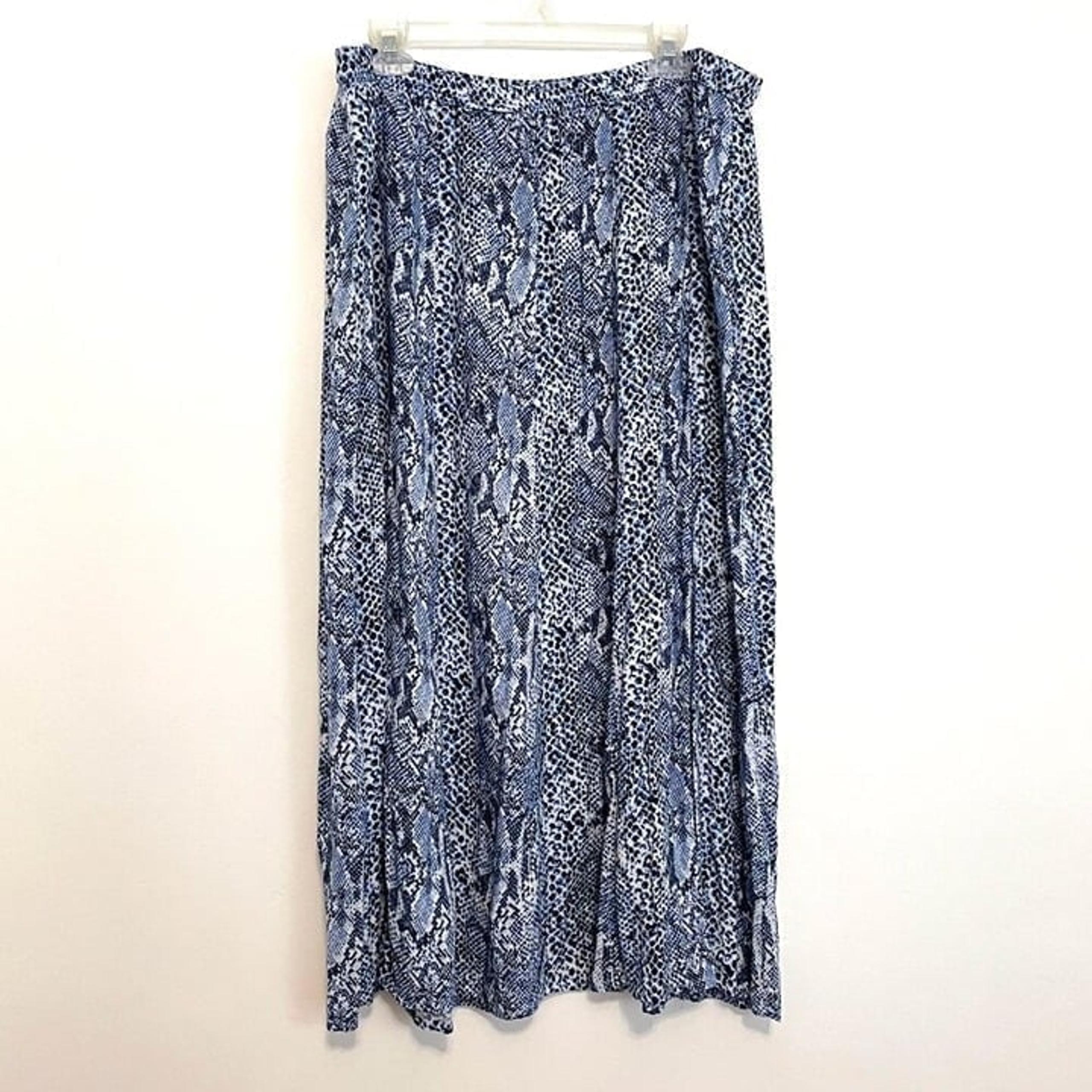 VINTAGE ? CATHY DANIELS Plus Size Blue Off ? White Snakeskin Animal Maxi Skirt
