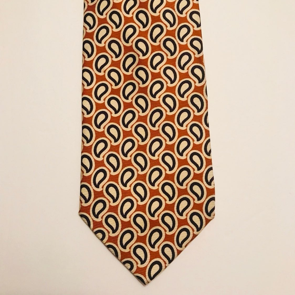 Hugo Boss Orange Paisley Classic Tie