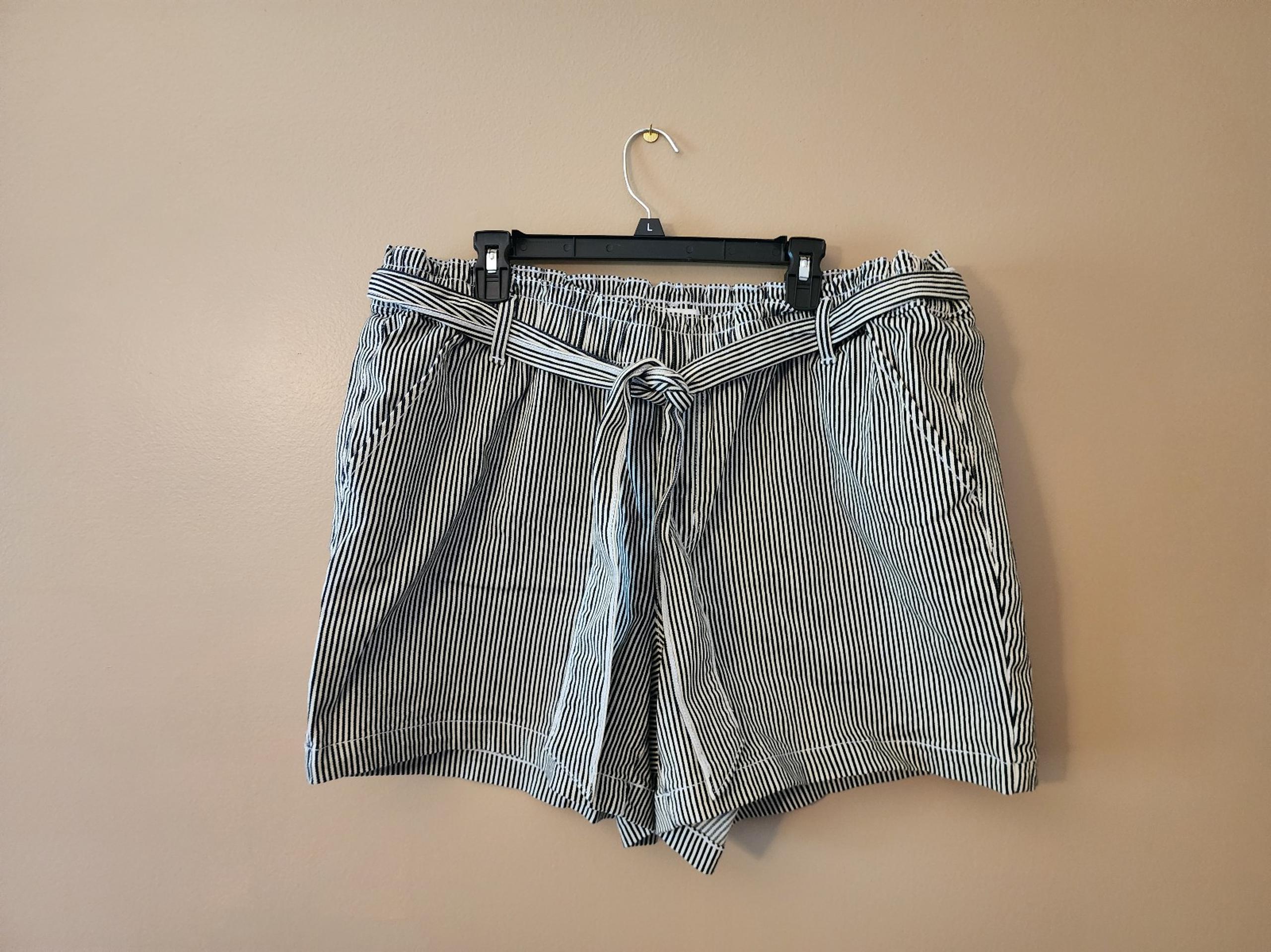 Lane Bryant Shorts sz 16