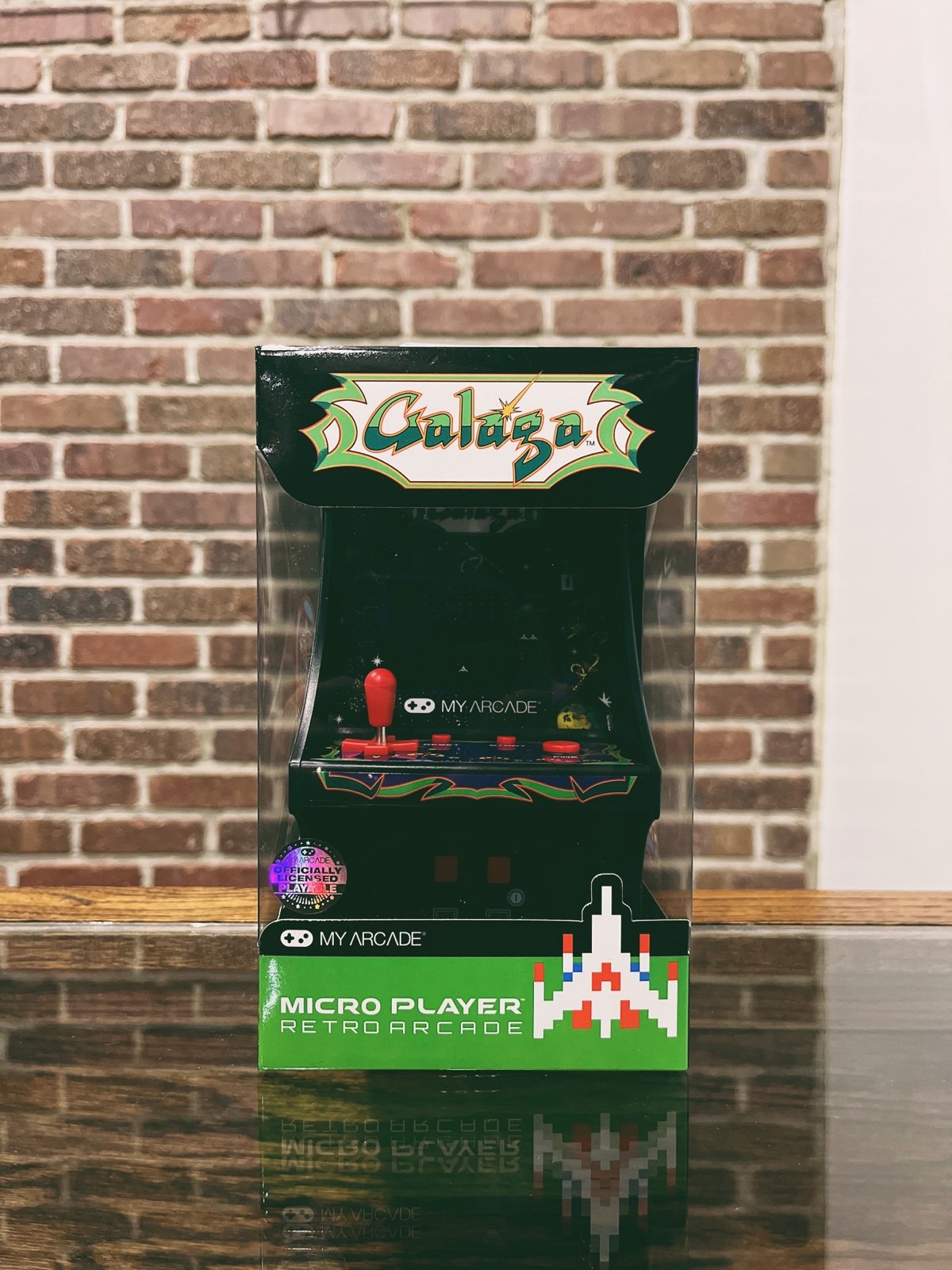 micro player retro arcade galaga