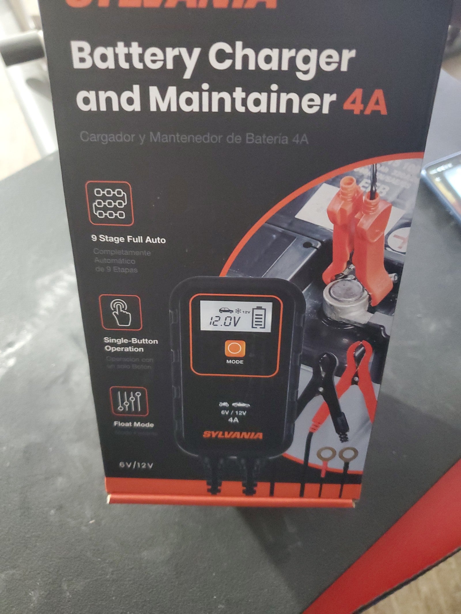 Battery charger & maintainer 4 ampers 4A SYLVANIA