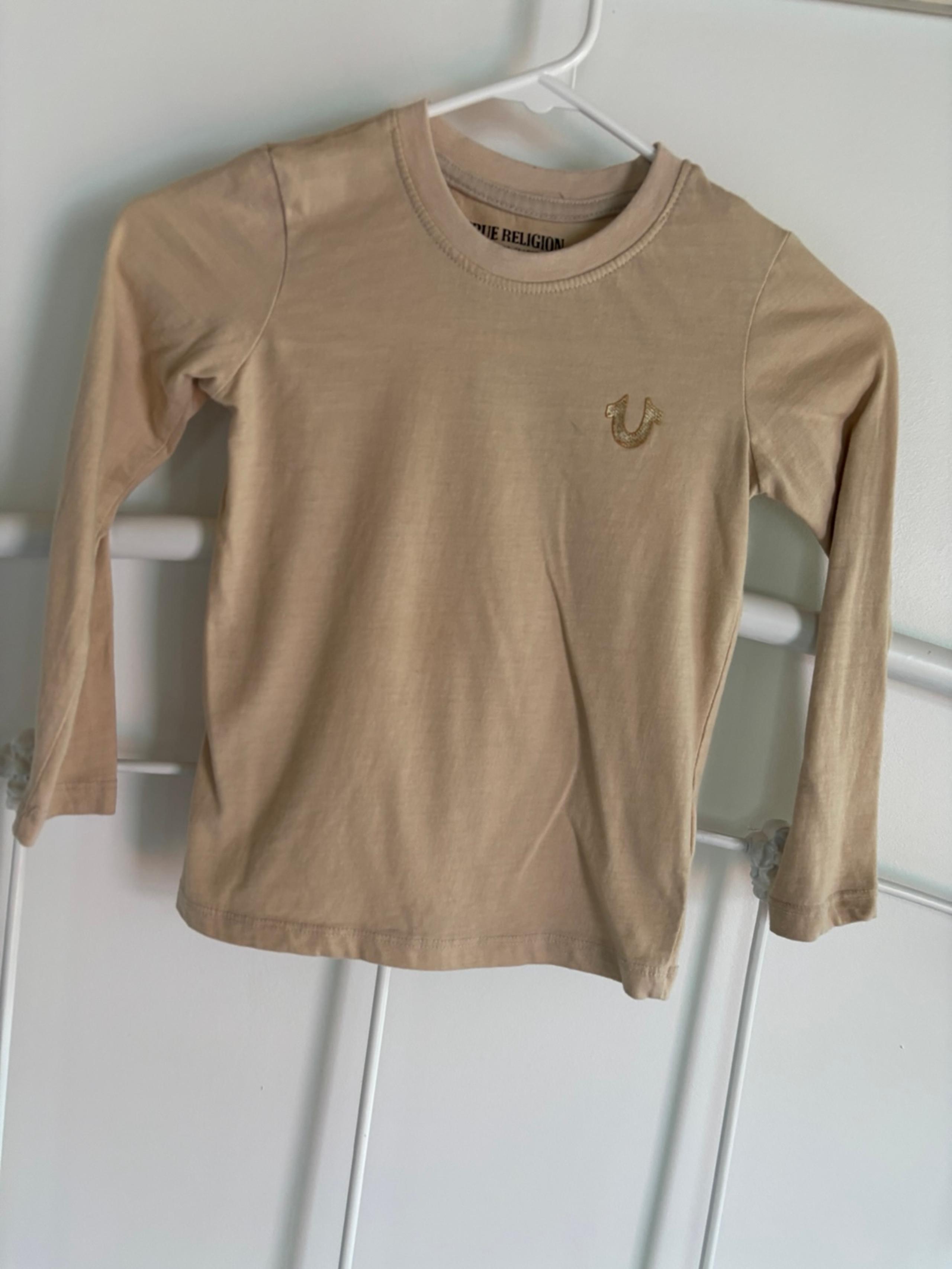 Boys true religion size 5 long sleeve off white and gold
