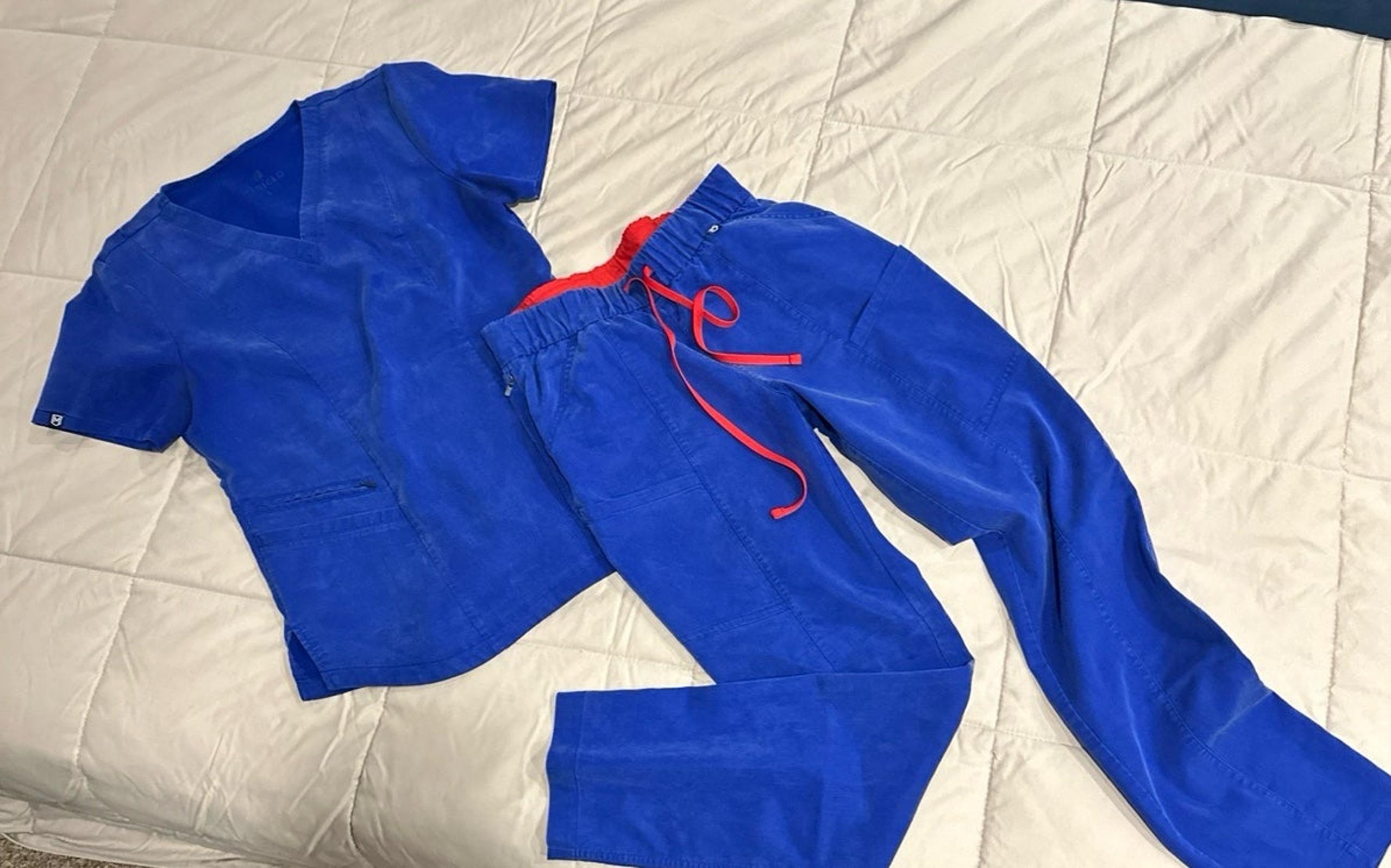 Mediclo Scrubs Set