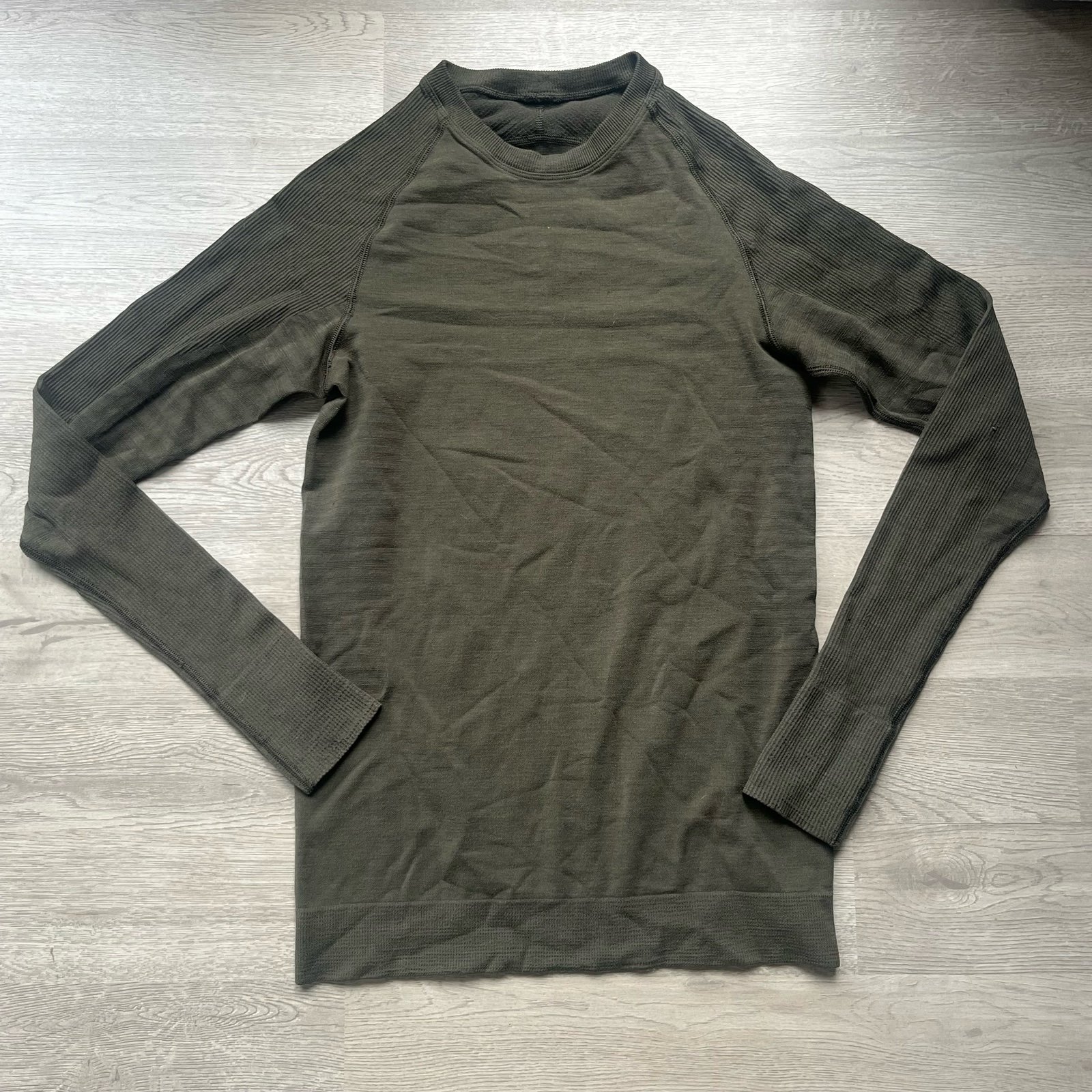 Lululemon Men’s Performance Longsleeve (S)
