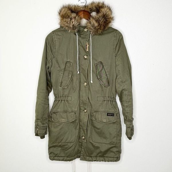 Abercrombie and Fitch Military Sherpa Lined Parka Jacket W Faux Fur Hoodie - Wom