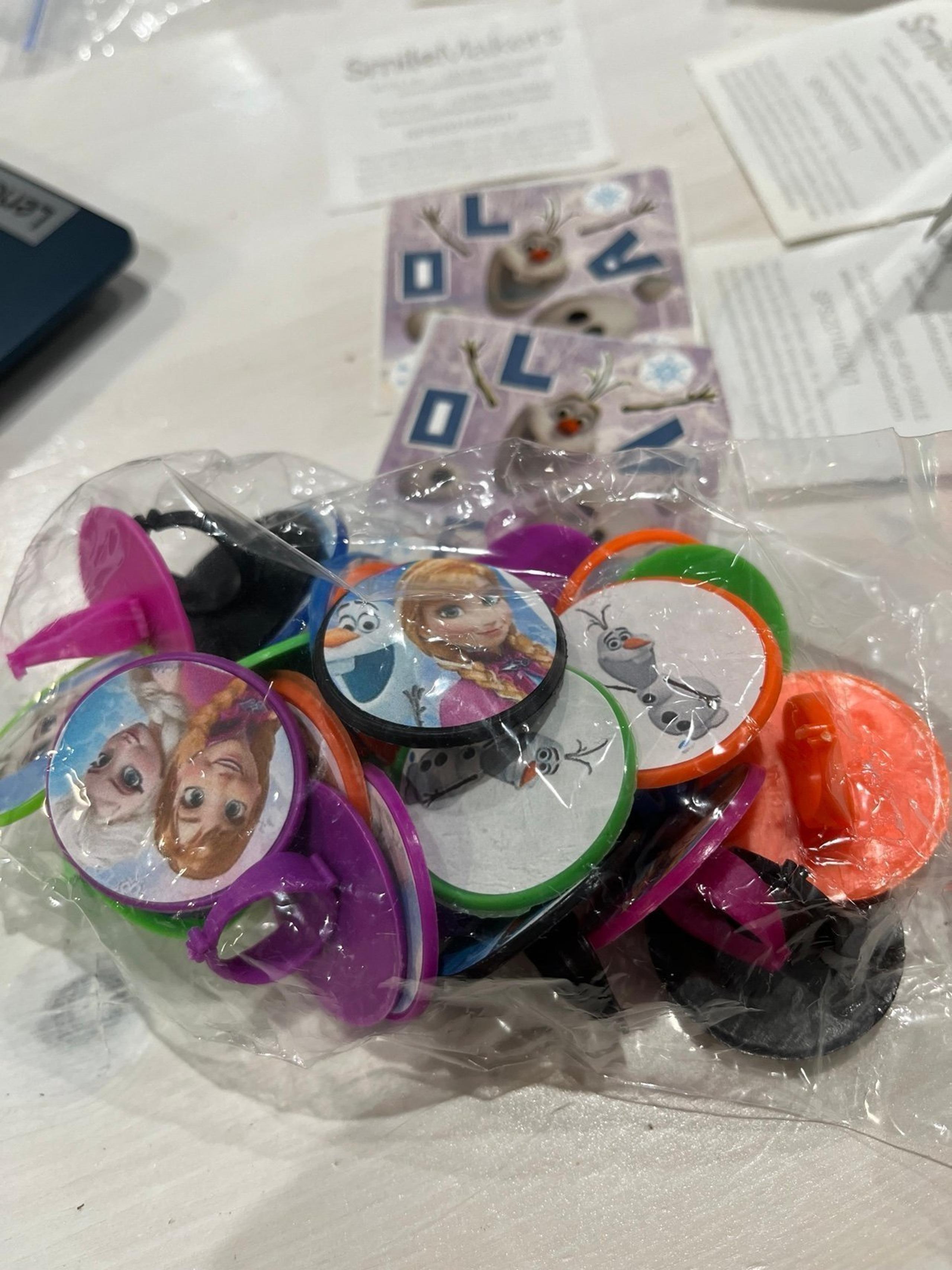 24 Disney frozen stickers and rings party favors teacher prizes