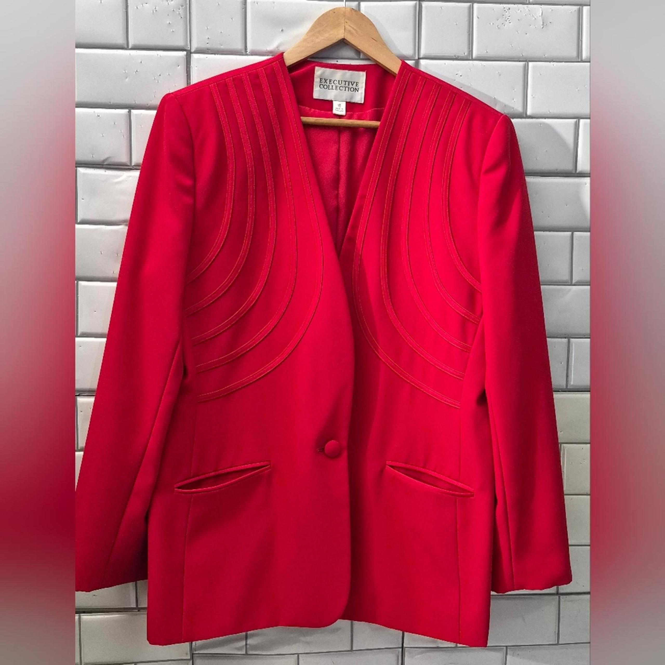 Executive Collection Vintage 80s Ladies Red Collarless Blazer One Button Front P