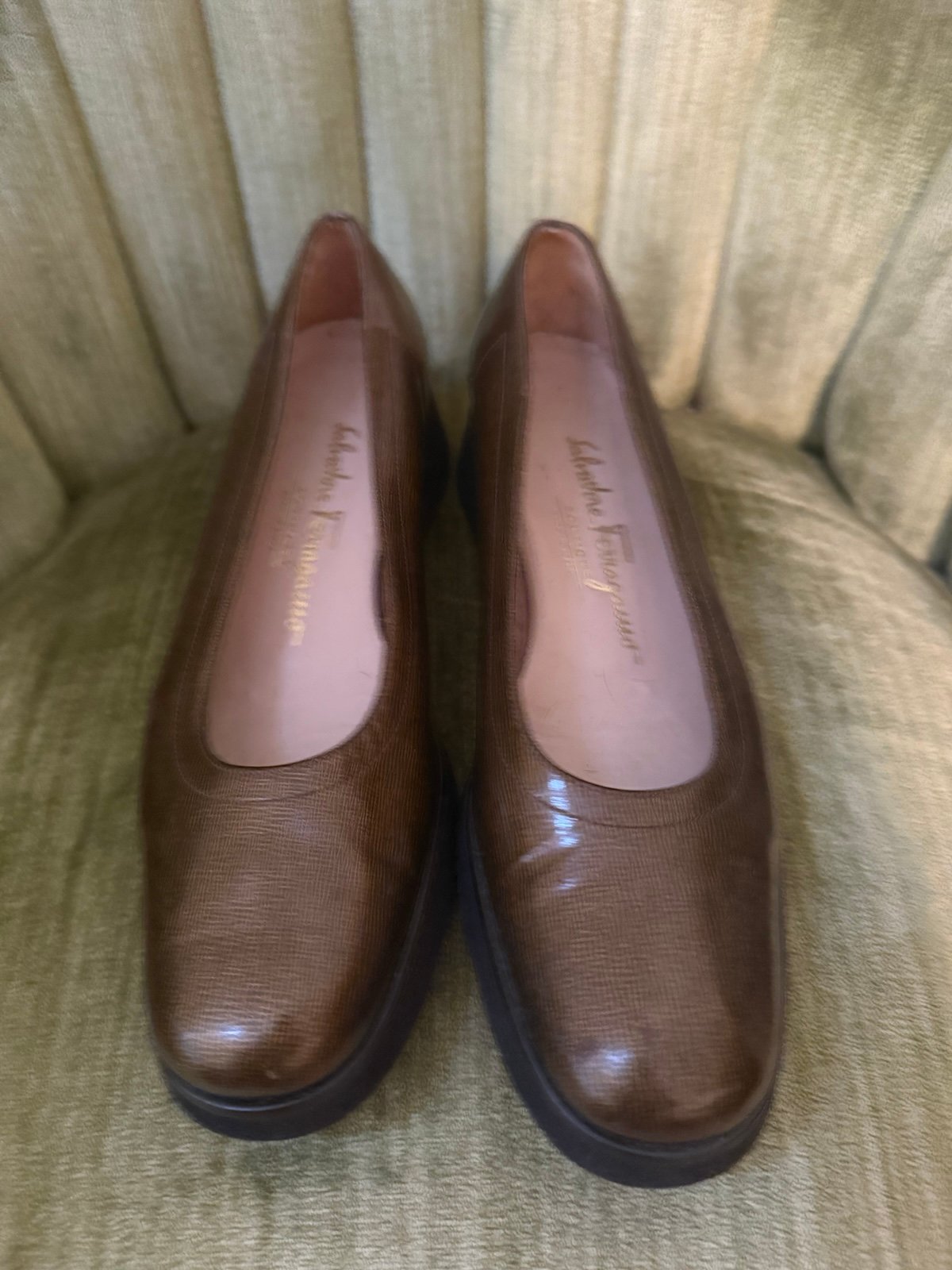 Salvatore Ferragamo Vintage Dress Shoes Sz 7.5 Excellent condition