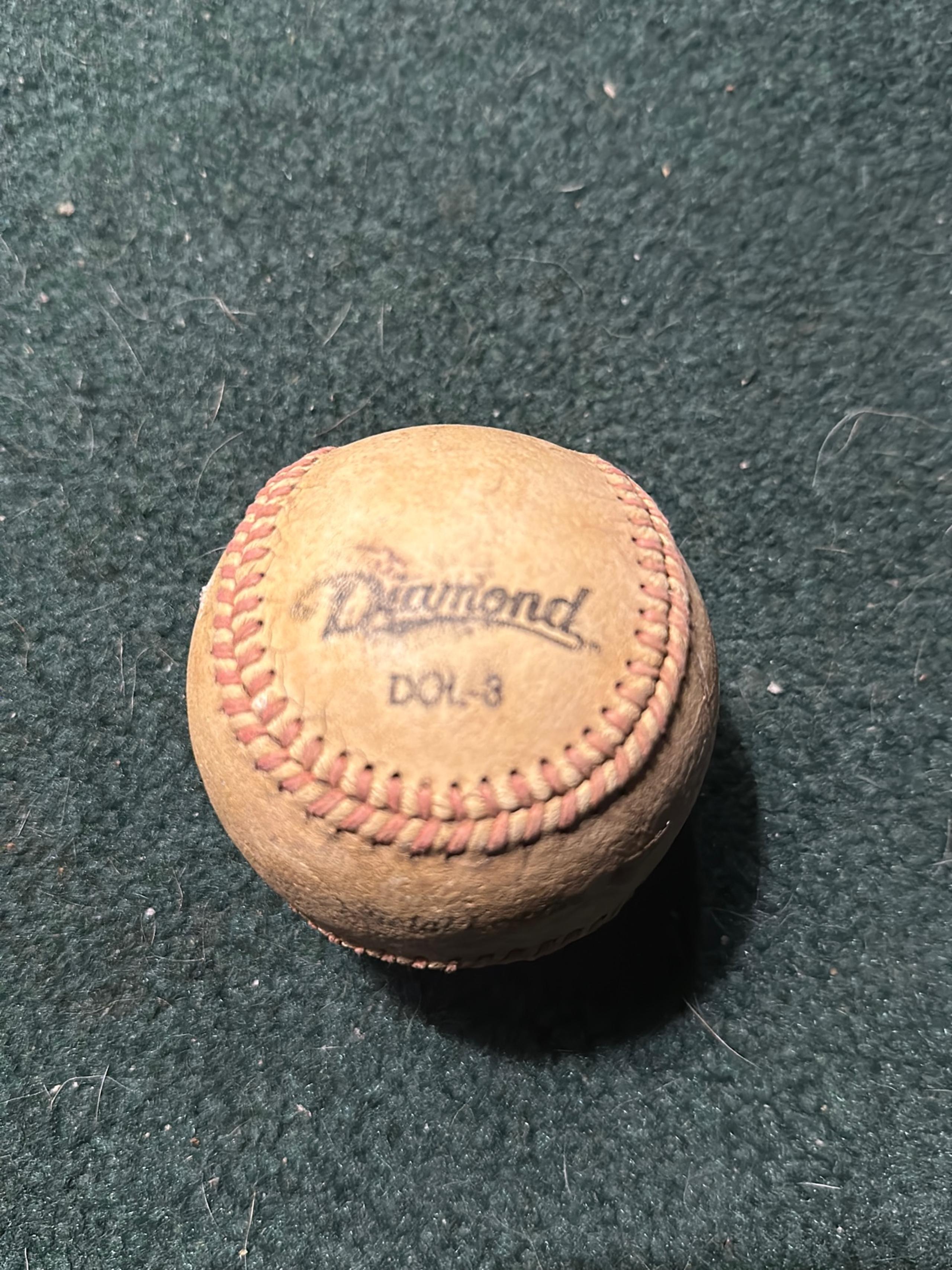 Diamond DOL-3 official baseball