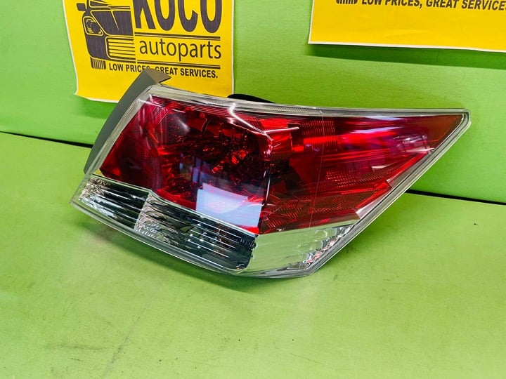 2008 -2012 HONDA ACCORD RIGHT PASSENGER SIDE TAIL LIGHT LAMP OEM TESTED!!!! OeKQClEa7