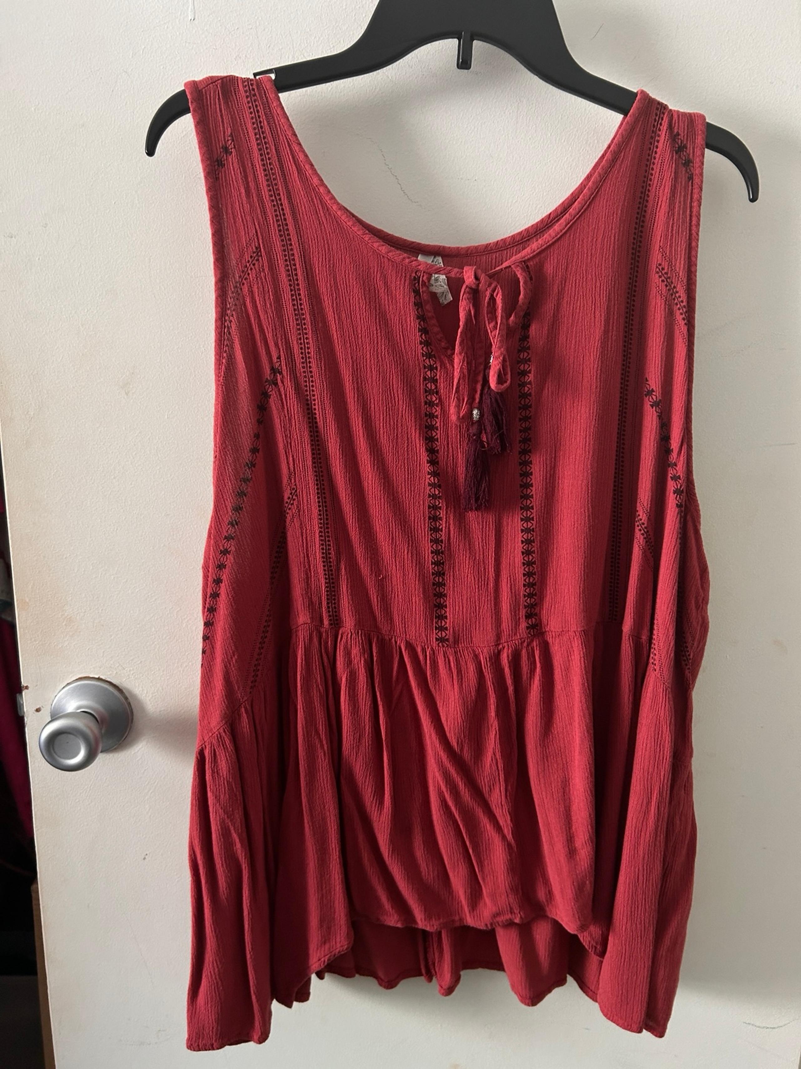 Women’s Tank Top by Mudd 2X 20/22W (56” chest) maybe 24W