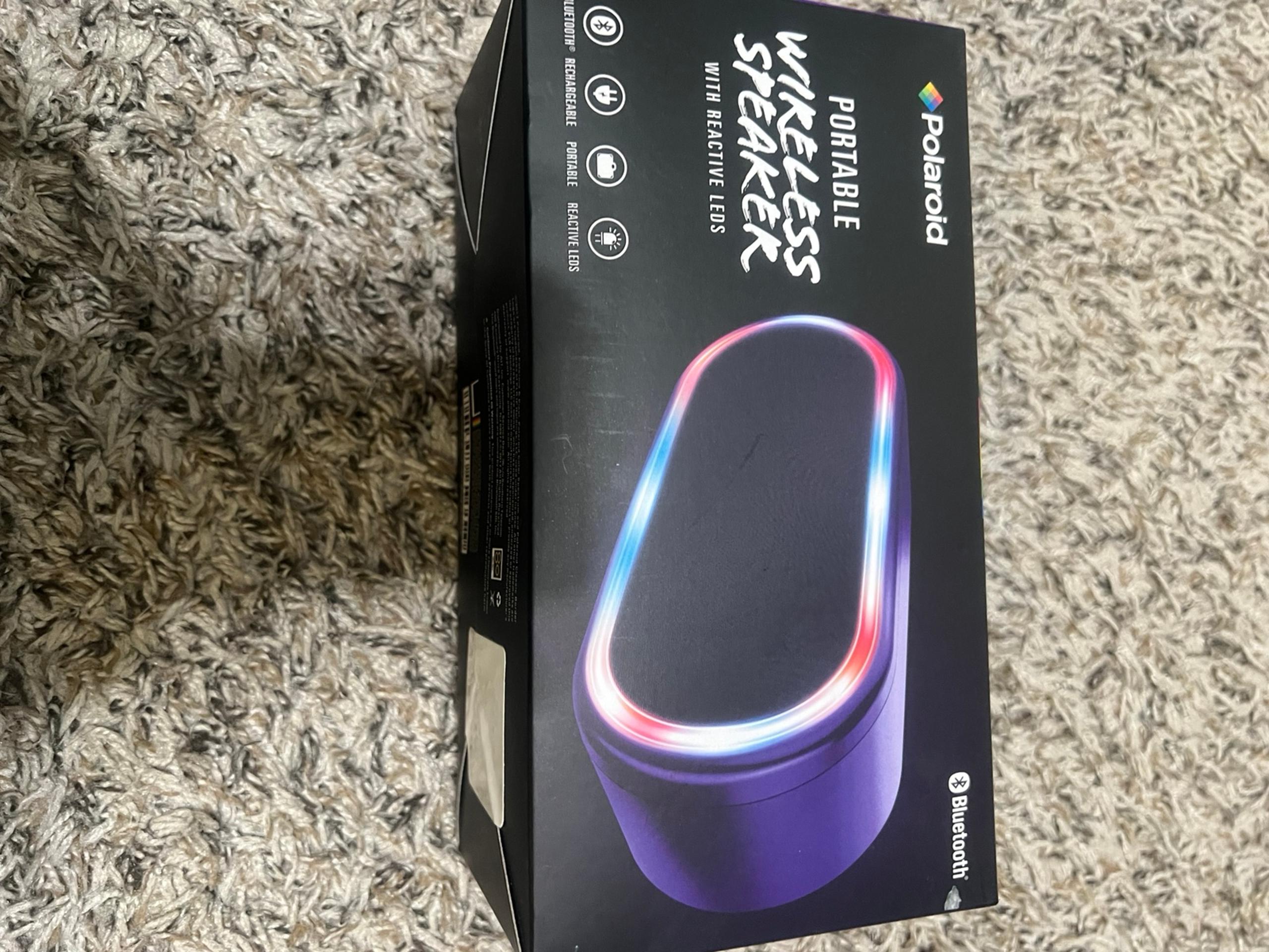 Portable wireless speaker