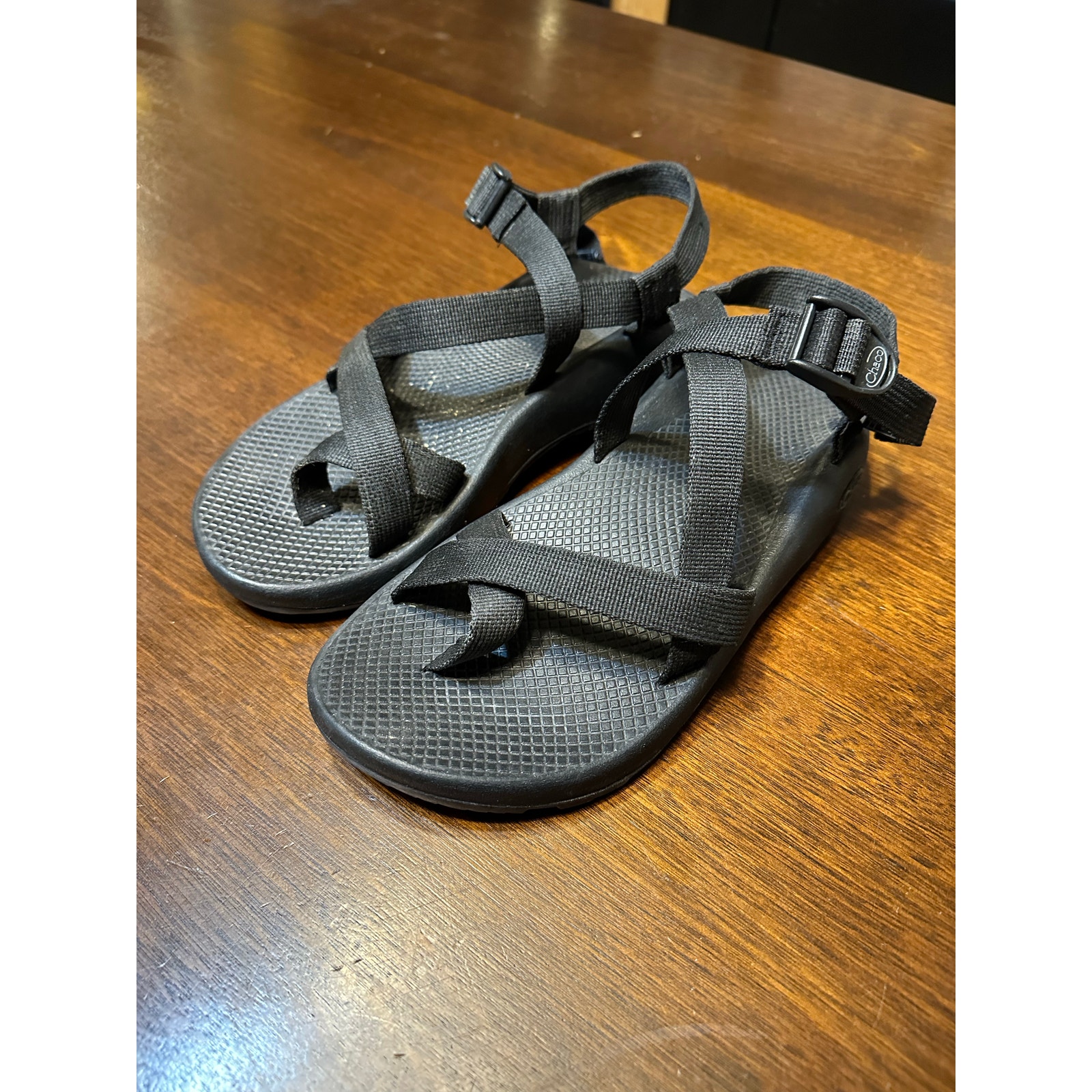 Chacos Classic Strap Sandals Men 10 Hiking Outdoor Camping Travel Disney Spring