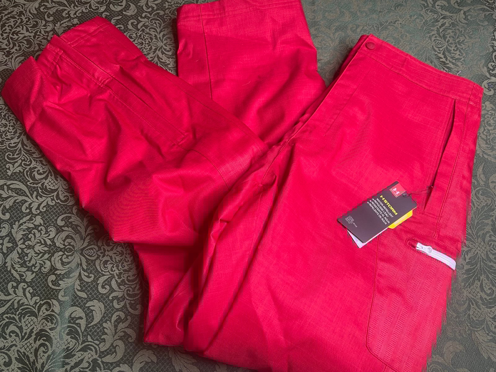 NWT S mens UA under armour Storm fit amazing water repellent athletic pants most