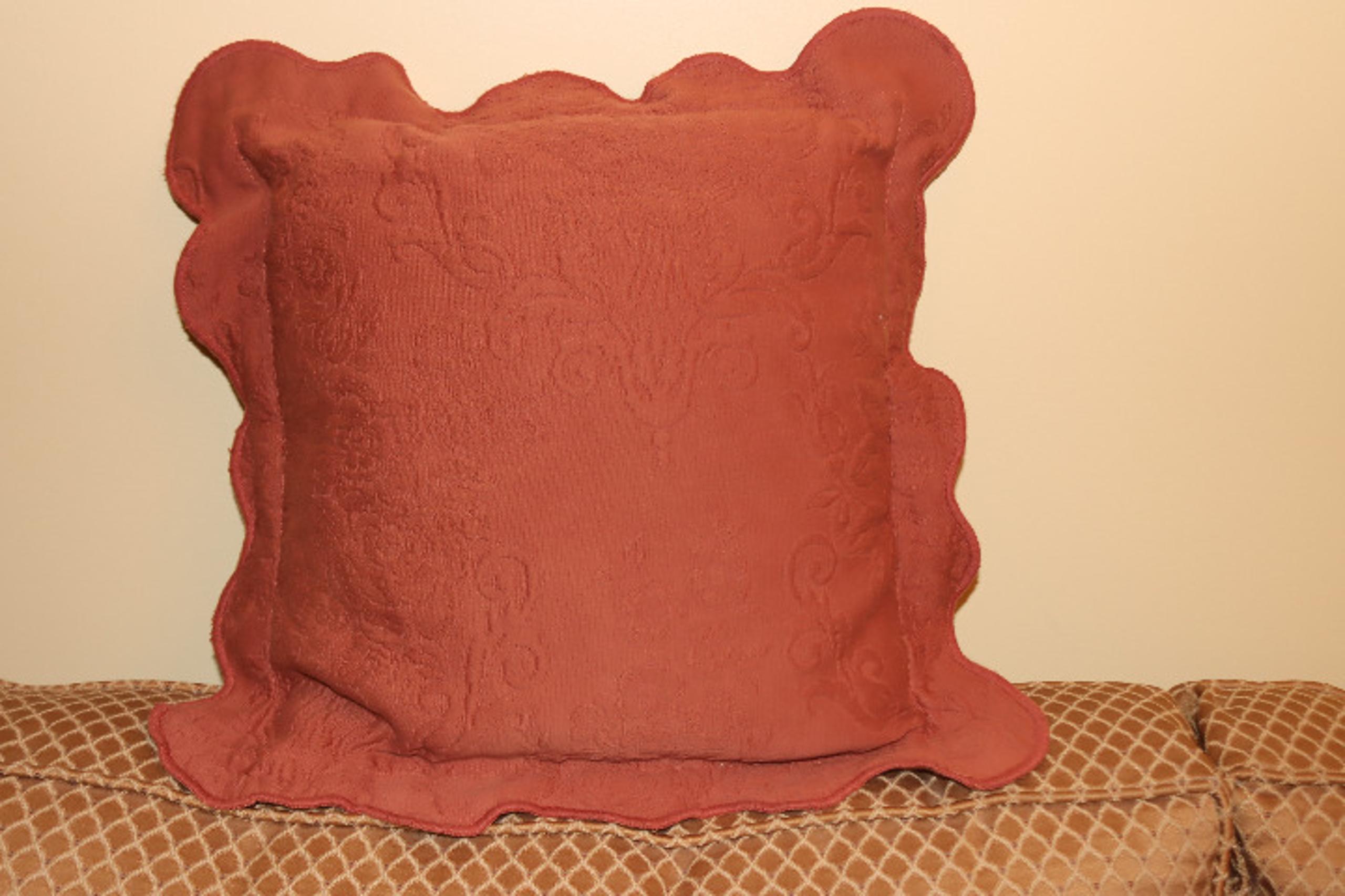 JC Penney Home Collection 16x16 Matelasse Terracotta Coral Color Pillow Cover
