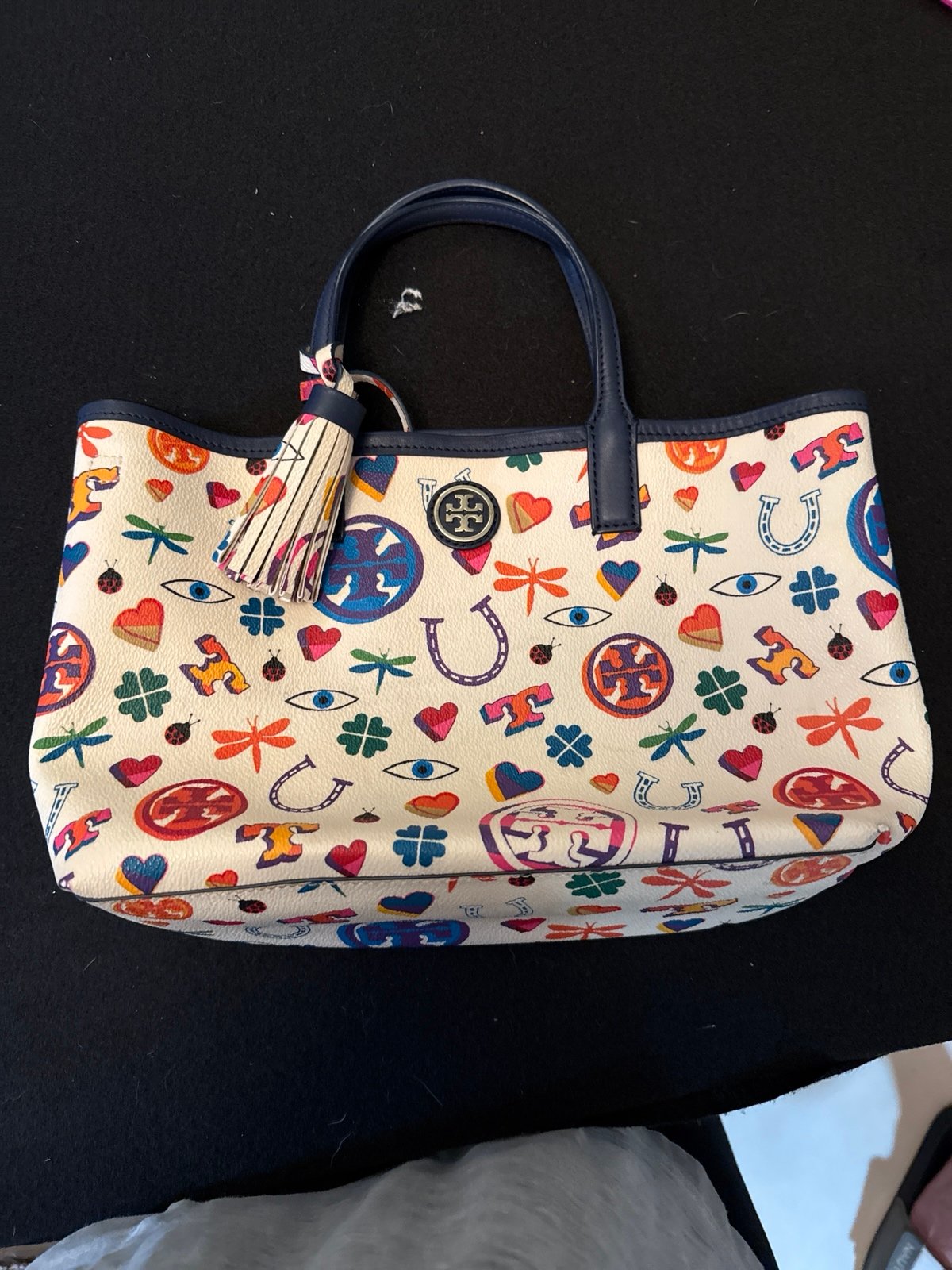 Purse & tote